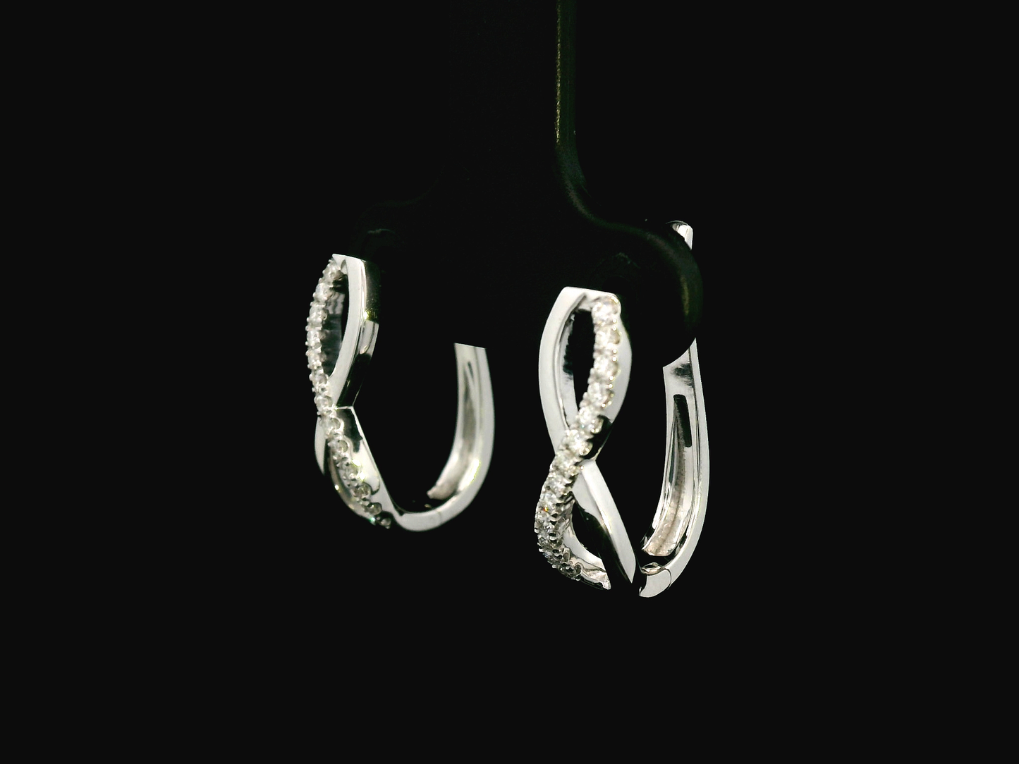 Elegant Infinity Loop Diamond Earrings in 18K Gold