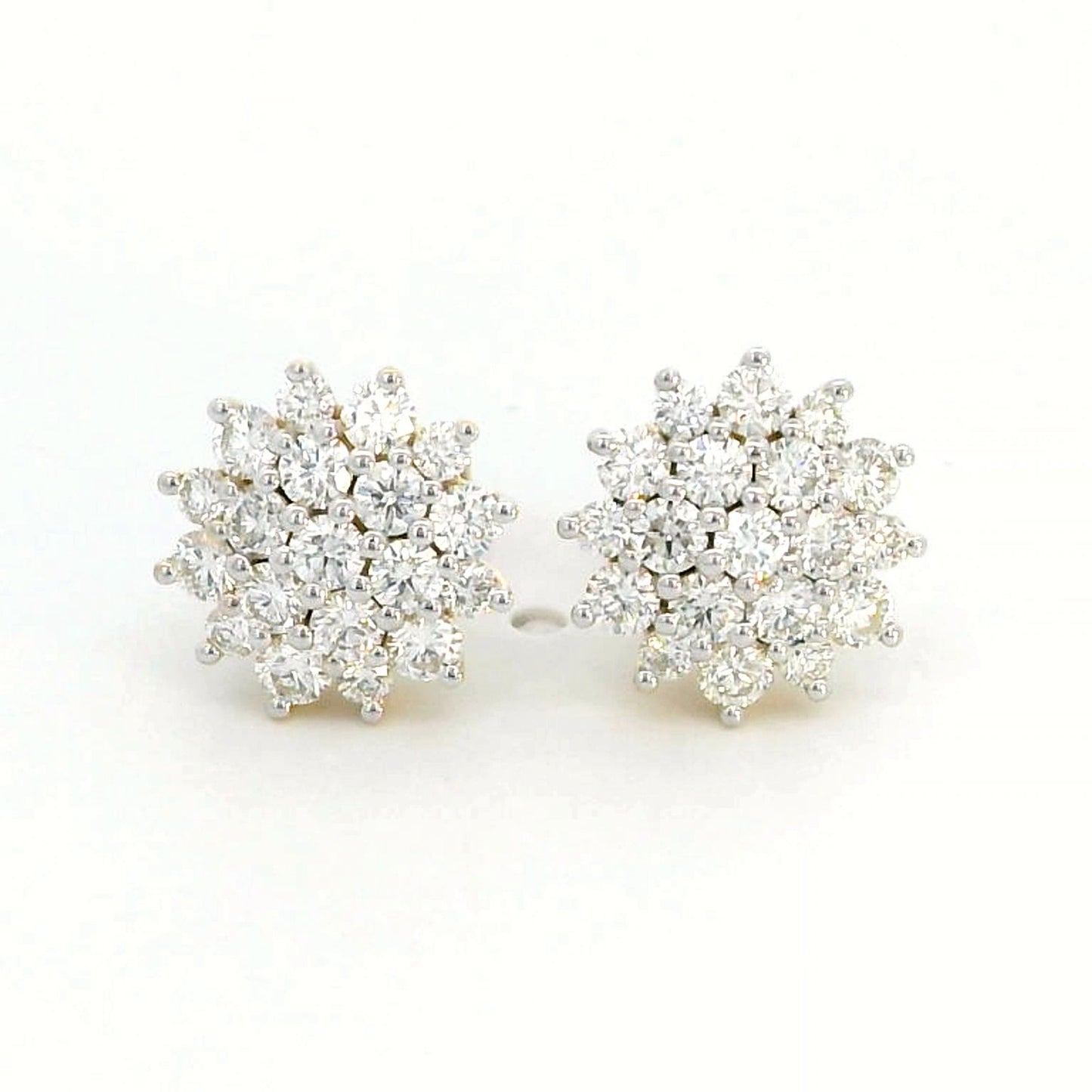 Exquisite 18K Yellow Gold Diamond Cluster Stud Earrings – 1.03 Carats Total