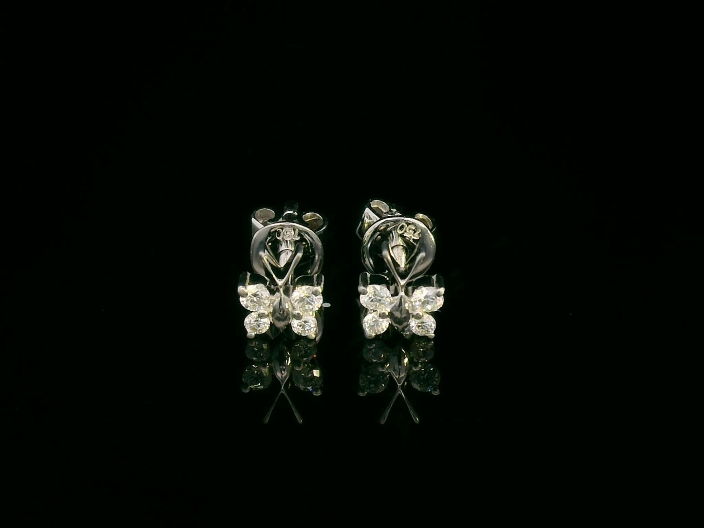 18K Gold Butterfly Diamond Stud Earrings – Dainty and Elegant Design with 0.15 Carats of Diamonds