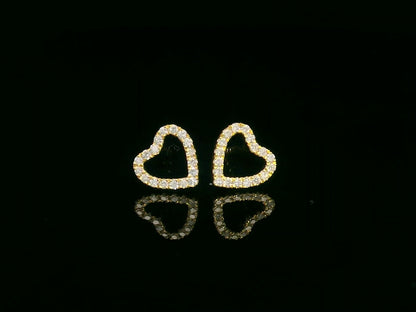 Heart-shaped diamond stud earrings in 18K yellow gold with 0.17 carat diamonds and screw-back posts

