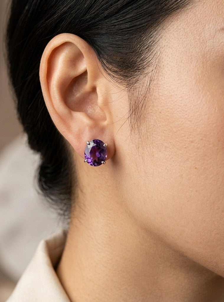 Oval amethyst stud earrings in 18K white gold with 6.65 carats of natural purple amethyst