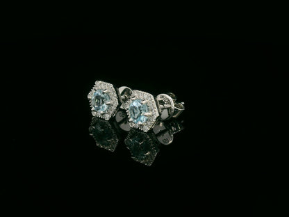Side view showing hexagonal halo and stud setting