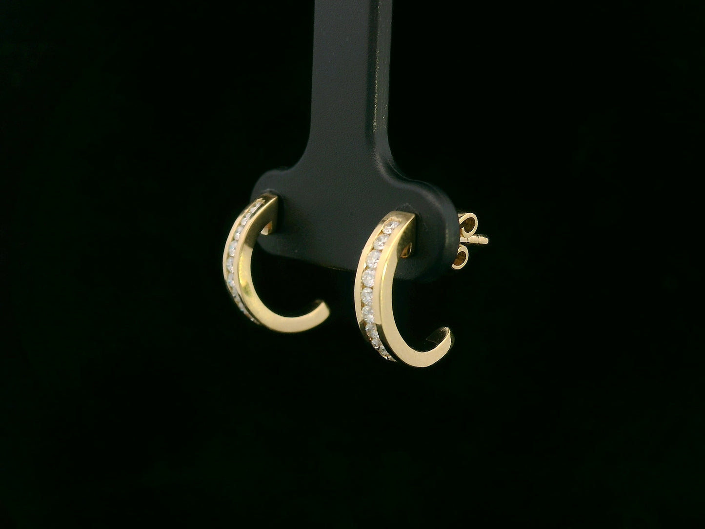 18K yellow gold diamond half-hoop earrings – 0.21ct pavé-set round diamonds, modern fine jewelry by Emirates Diamonds