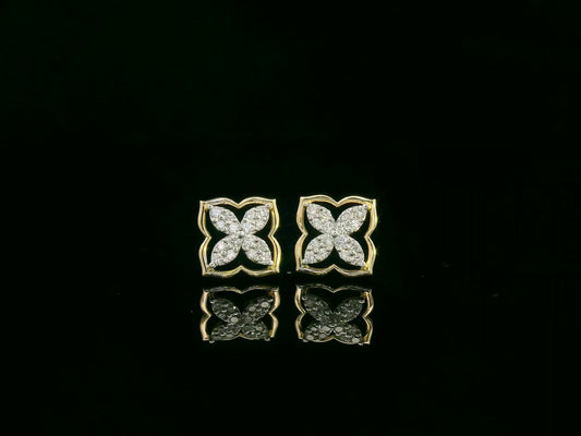 18K Yellow Gold Clover Diamond Stud Earrings, 0.26 Carat Round Diamonds, Floral-Inspired Design