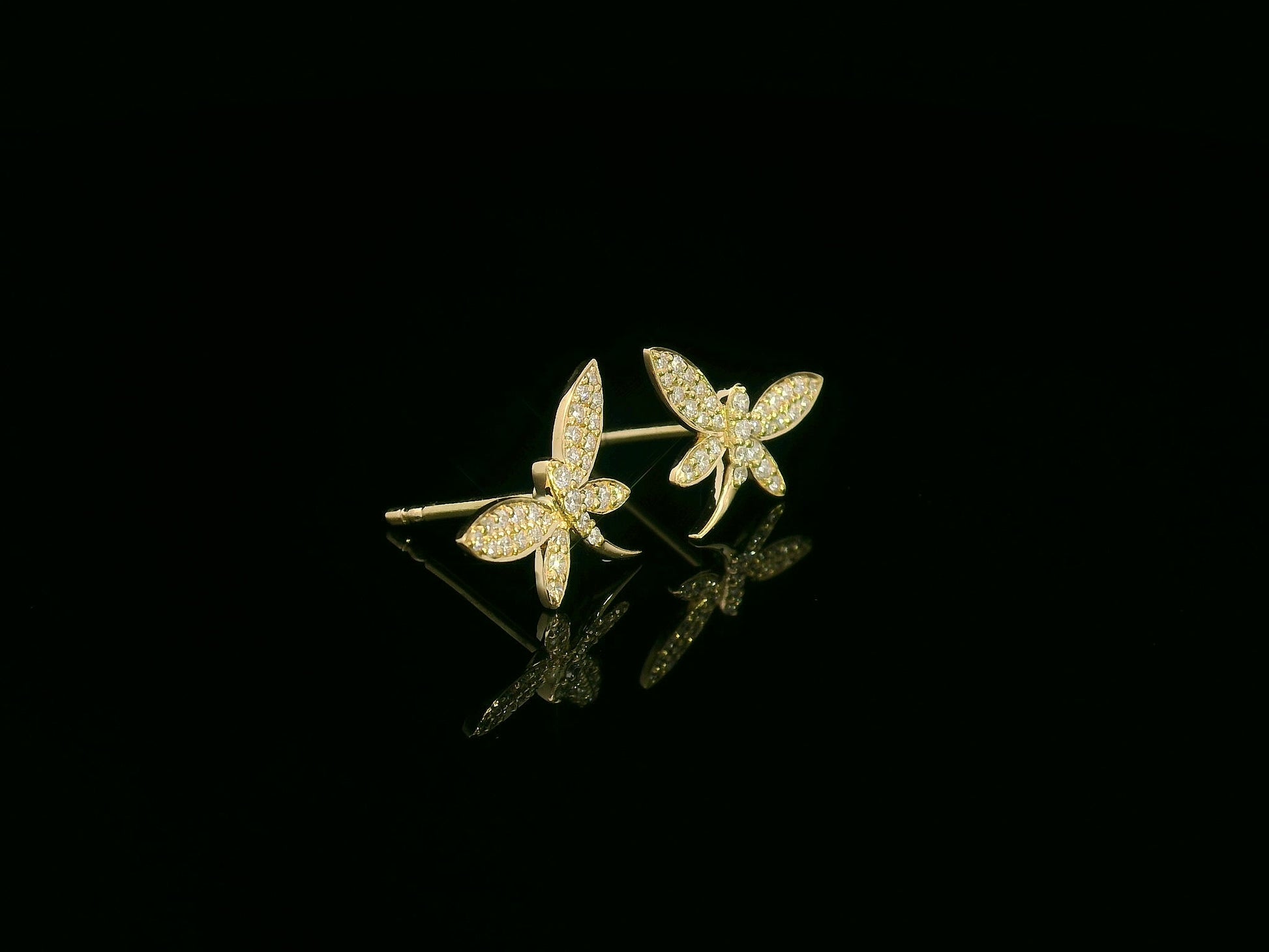 Butterfly diamond earrings in 18K yellow gold with 0.21 carat total diamonds – Emirates Diamonds