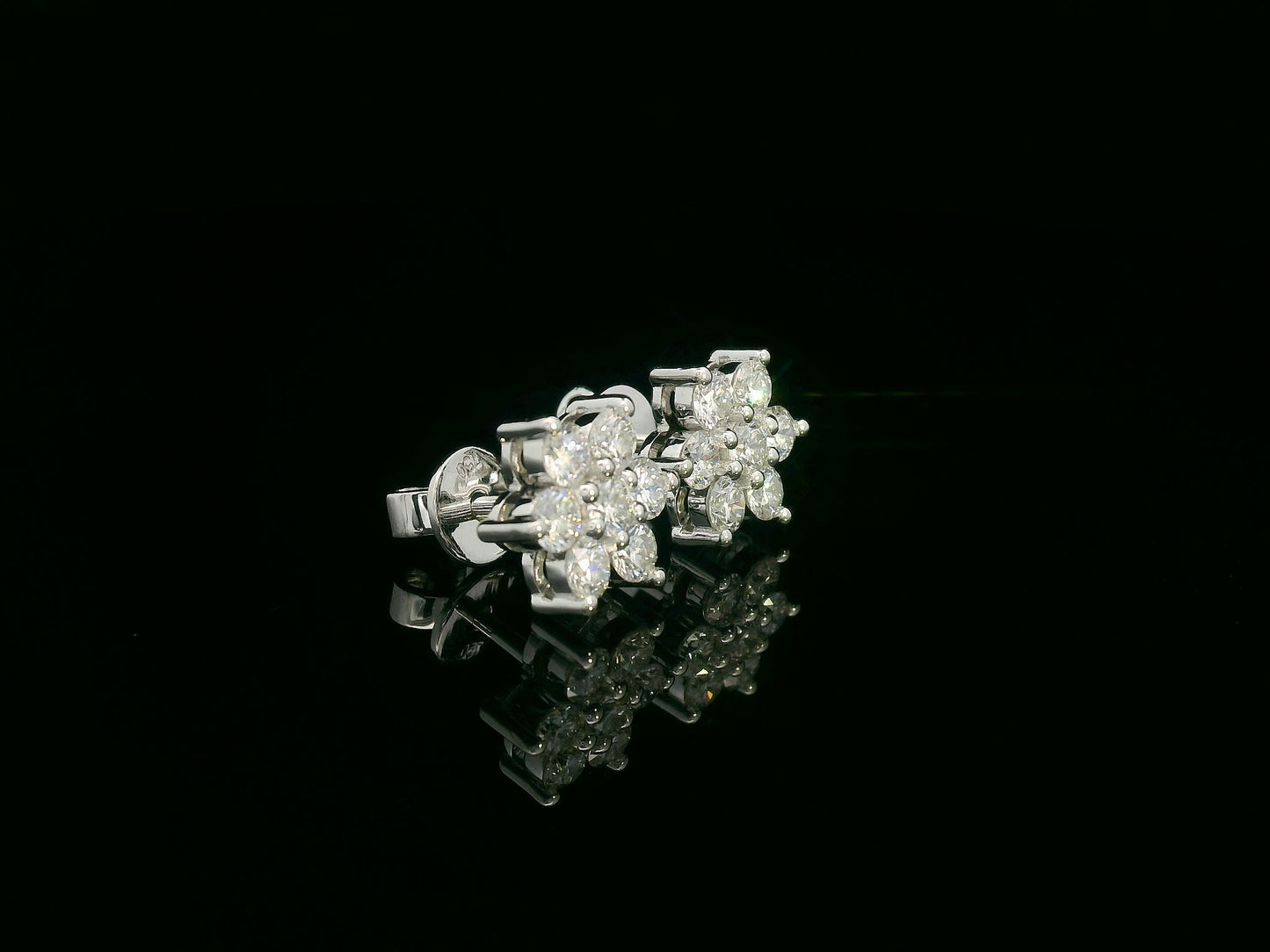 18K white gold diamond cluster stud earrings – 1.03ct round brilliant fine jewelry Dubai by Emirates Diamonds