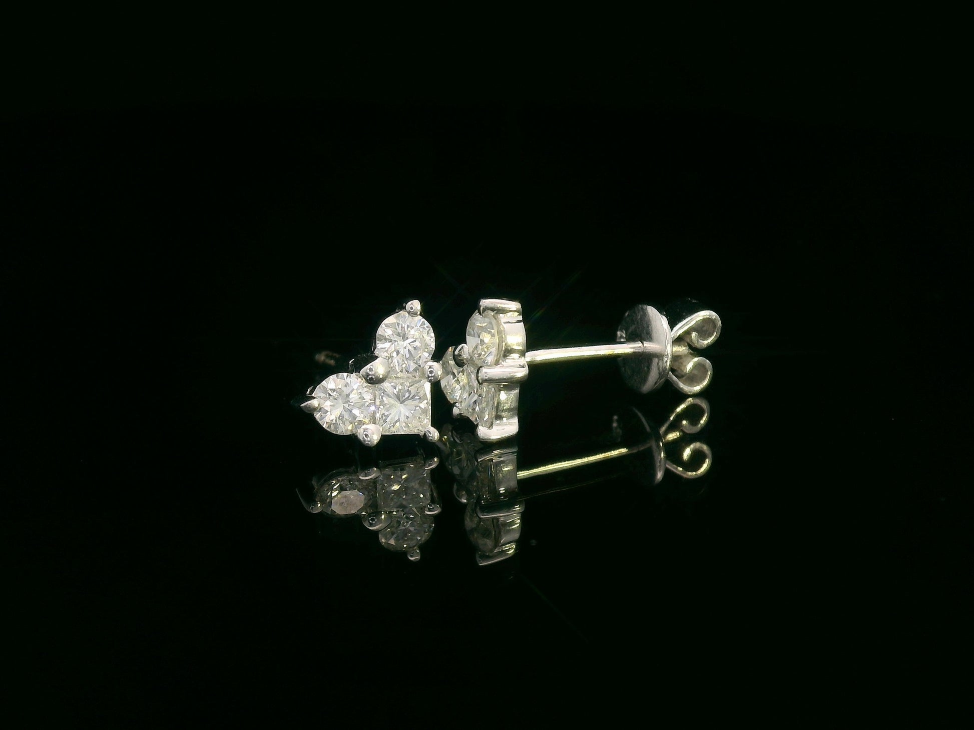 18K white gold heart-shaped diamond stud earrings with princess and round diamonds – Emirates Diamonds