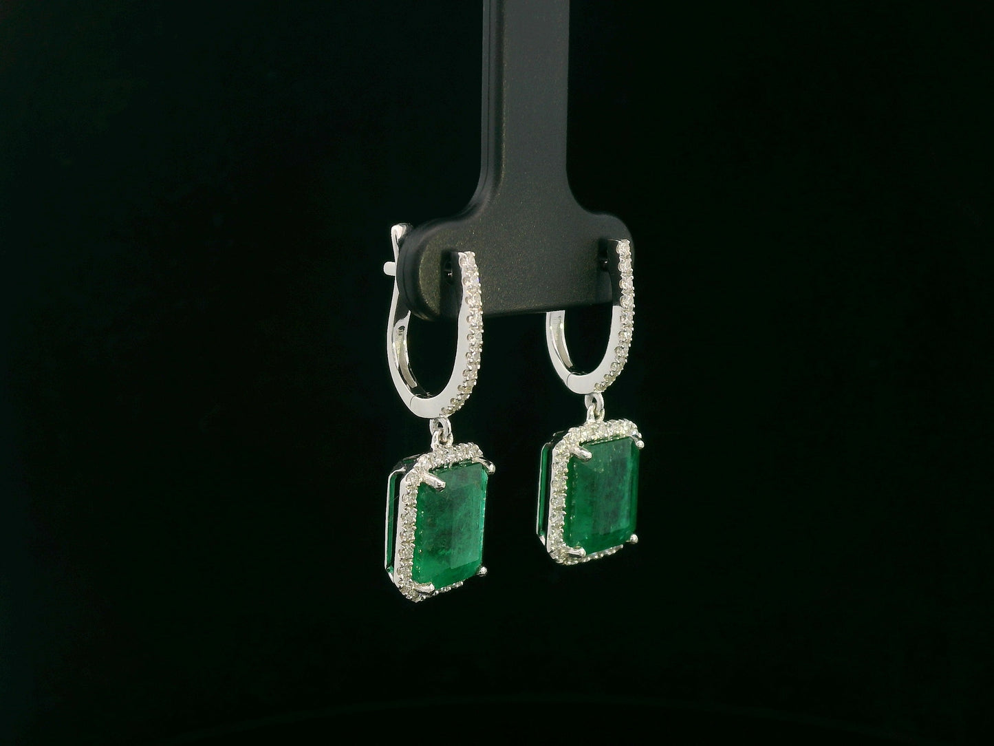 18K white gold emerald drop earrings with 5.78ct emeralds and 0.62ct diamonds – Emirates Diamonds