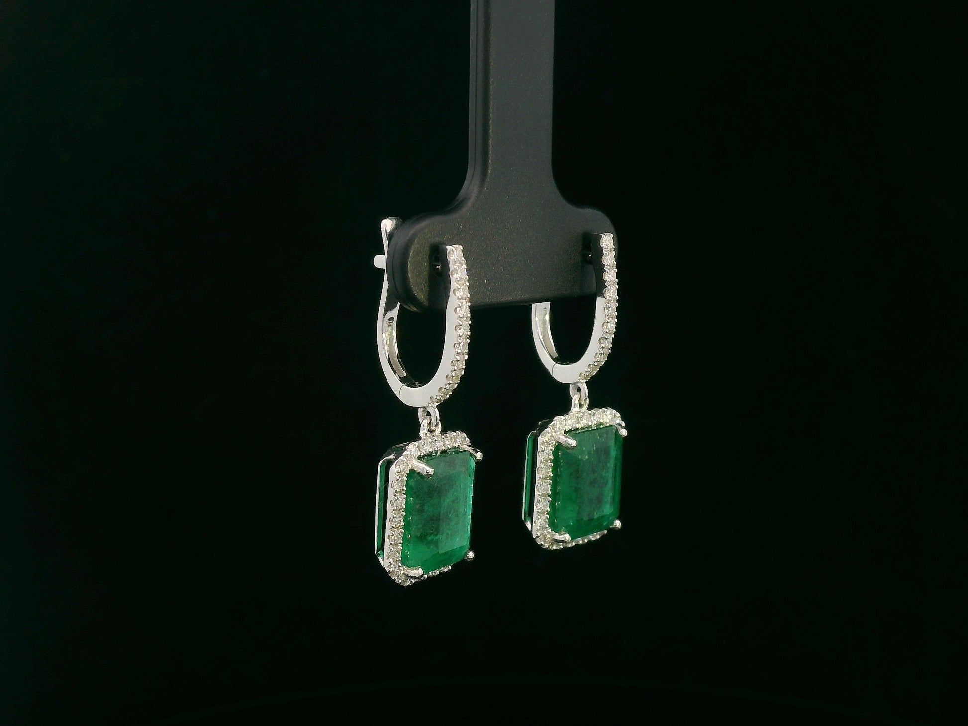 18K white gold emerald drop earrings with 5.78ct emeralds and 0.62ct diamonds – Emirates Diamonds