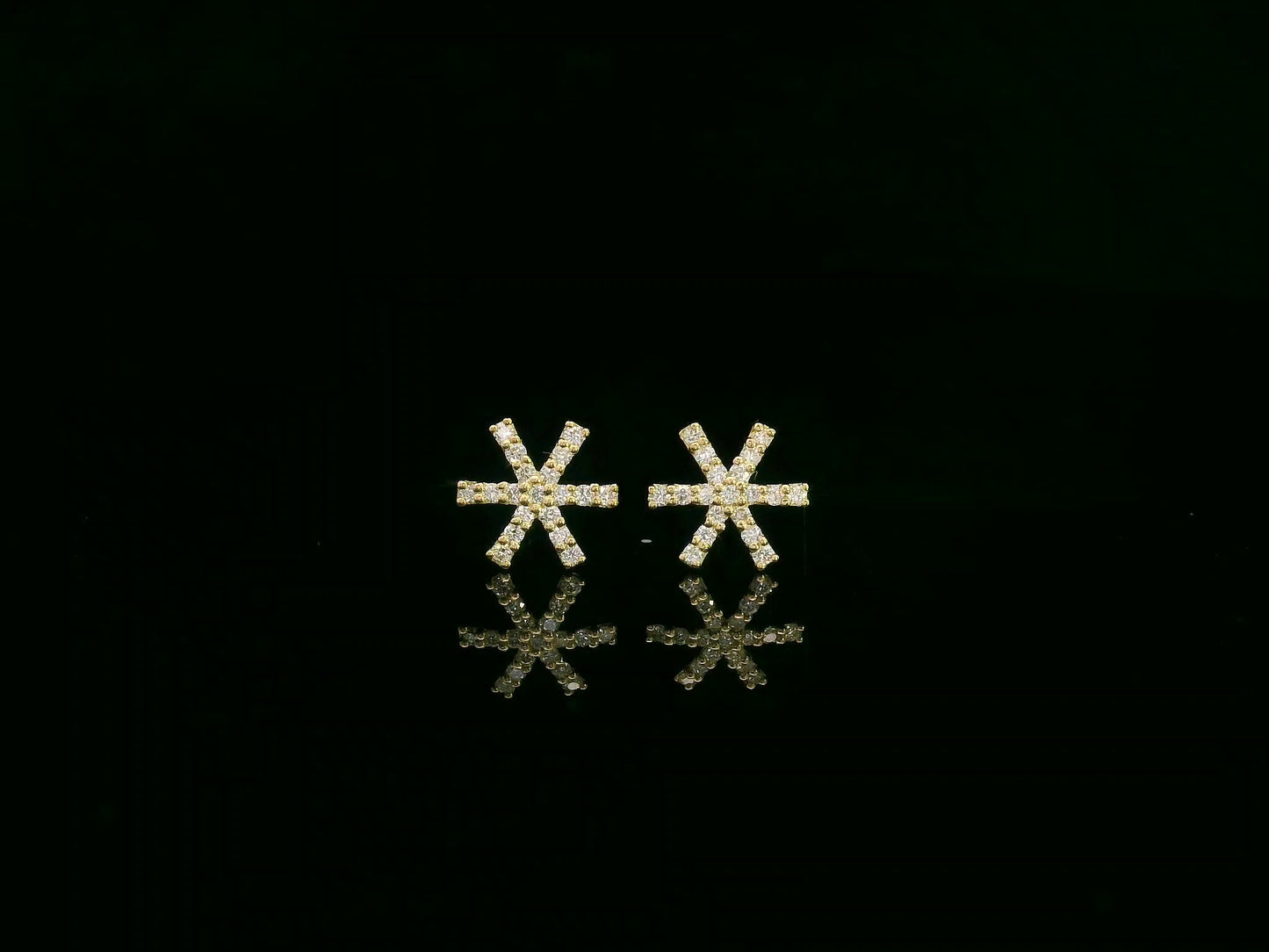 18K yellow gold diamond starburst stud earrings with radiant design – Emirates Diamonds
