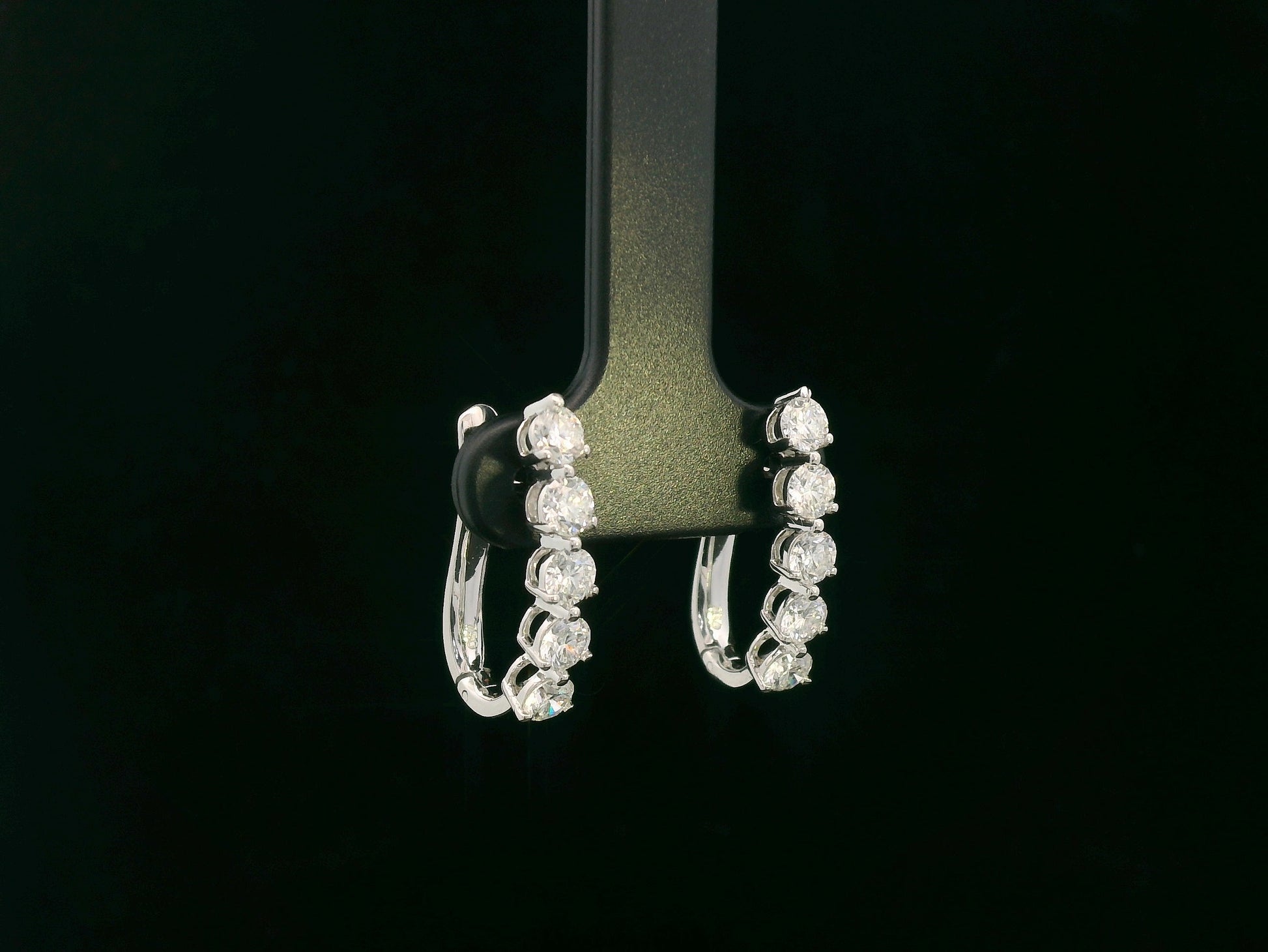 18K white gold diamond hoop earrings with round brilliant cut diamonds totaling 1.43 carats – Emirates Diamonds.