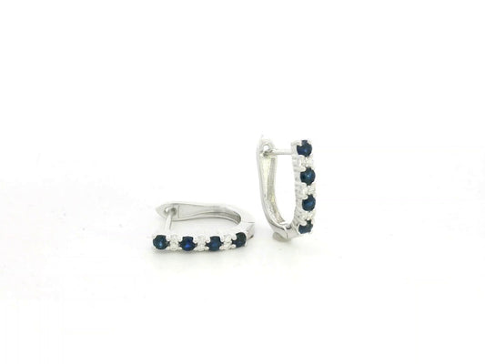 18K Gold Huggie Hoop Earrings with Blue Sapphires & Diamonds – Timeless Elegance