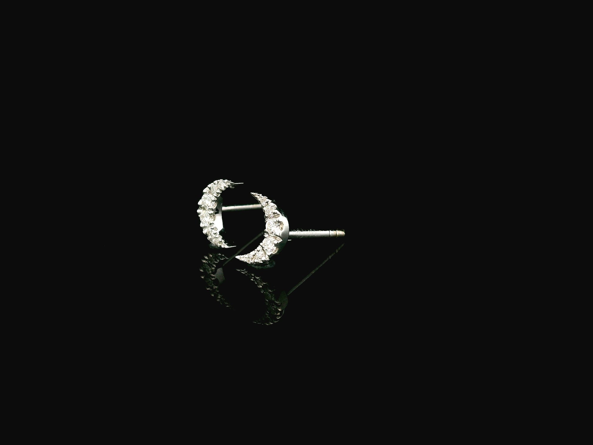 Diamond crescent moon stud earrings in 18K white gold Emirates Diamonds