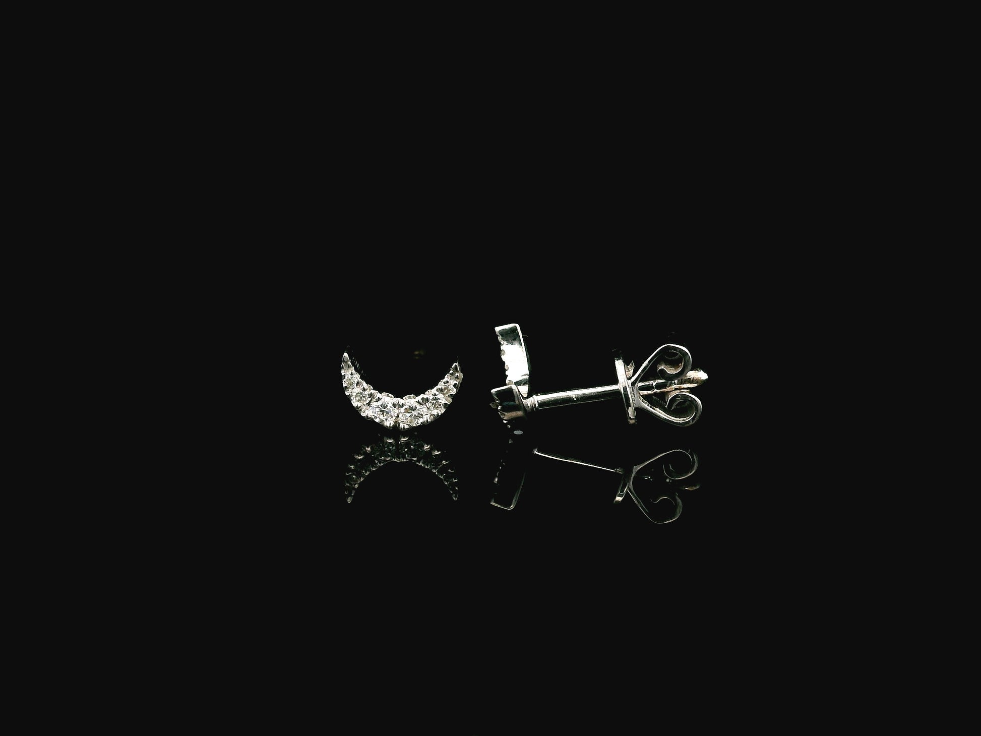 Diamond crescent moon stud earrings in 18K white gold Emirates Diamonds