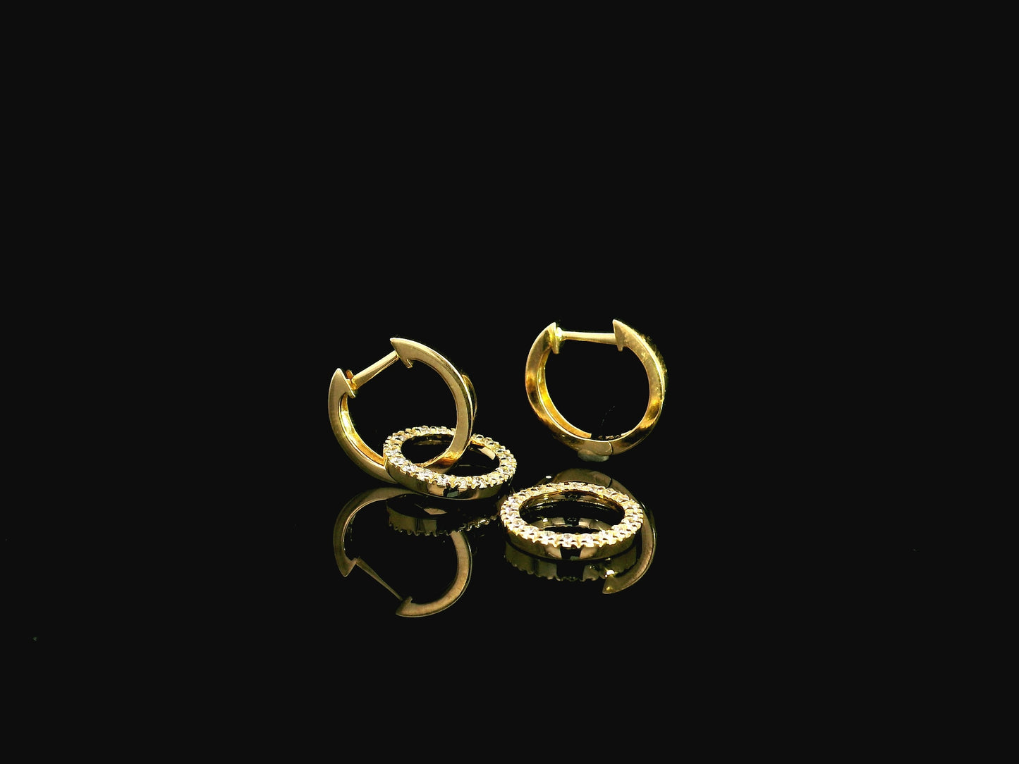Convertible diamond hoop earrings in 18K yellow gold with detachable pavé diamond circles
