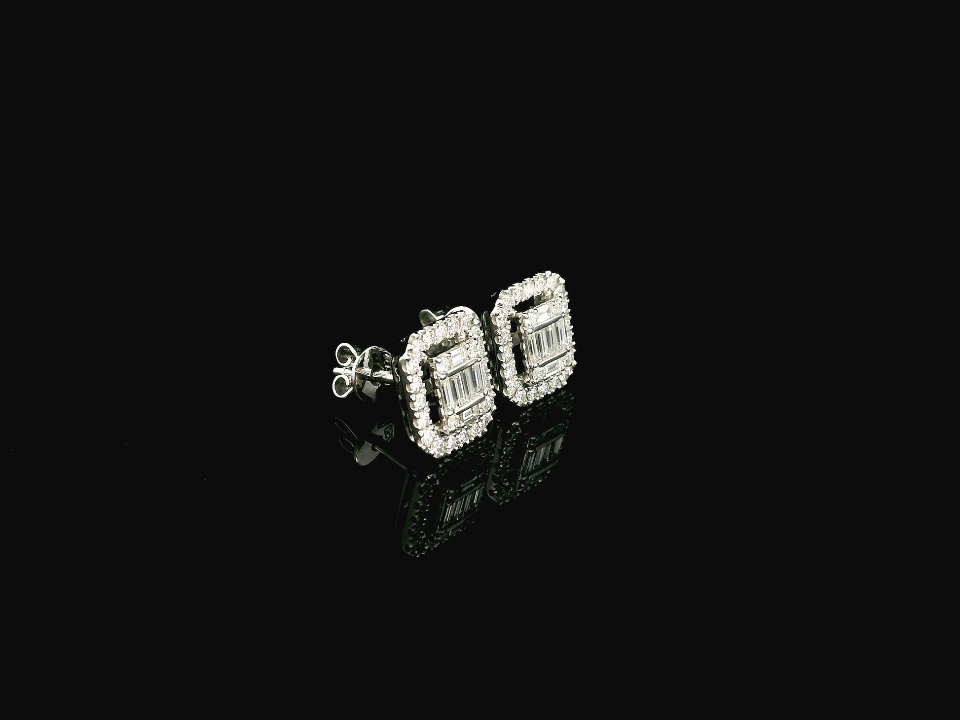 Baguette and round diamond halo stud earrings in 18K white gold Emirates Diamonds