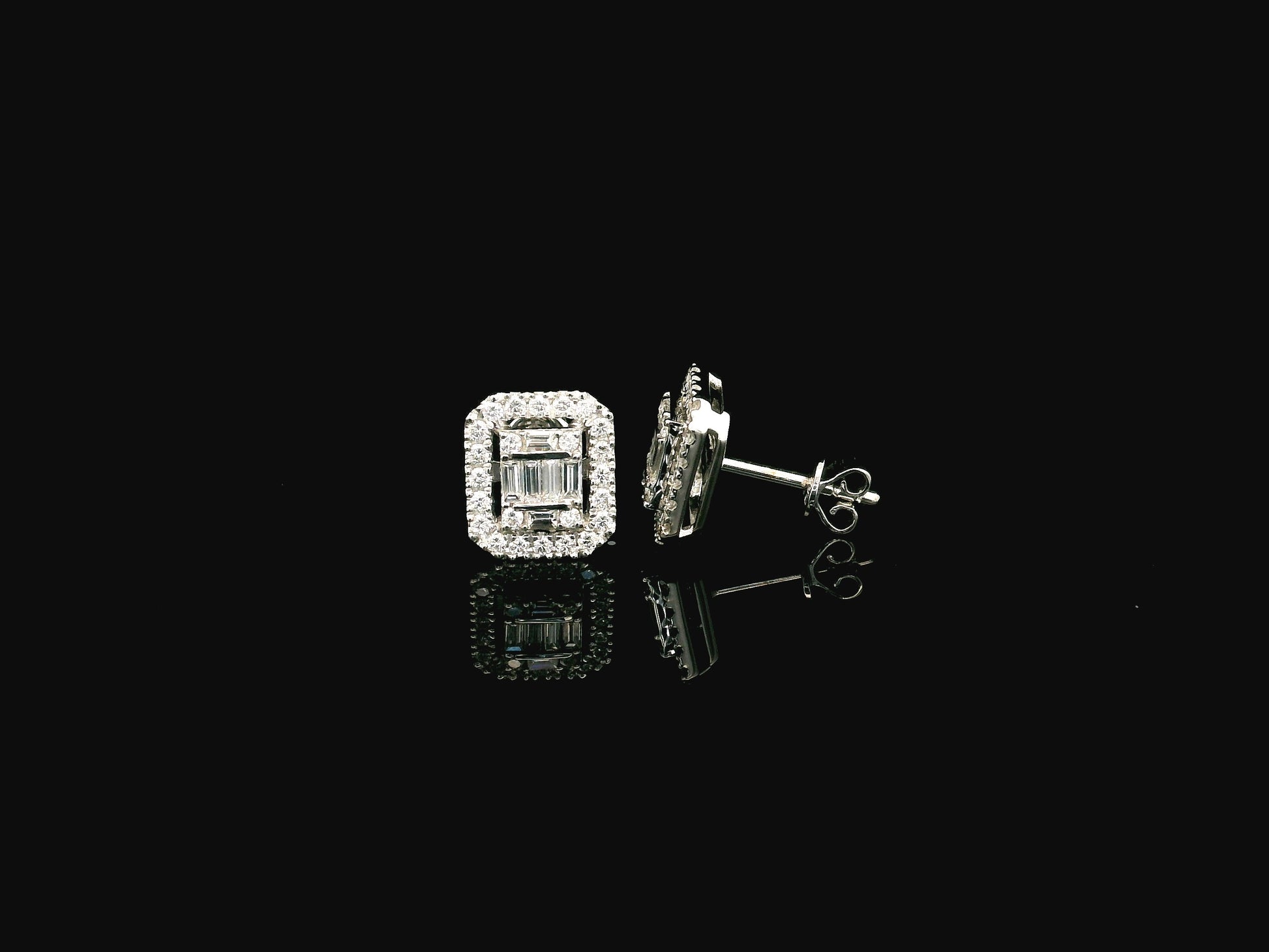 Baguette and round diamond halo stud earrings in 18K white gold Emirates Diamonds