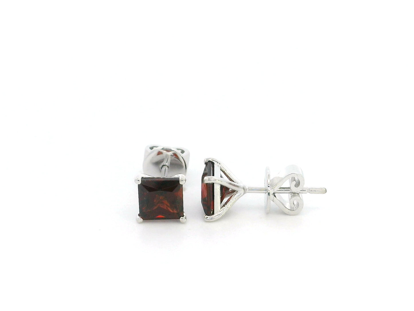 Princess Cut Garnet Stud Earrings in 18K White Gold with 1.68 Carat Natural Garnets
