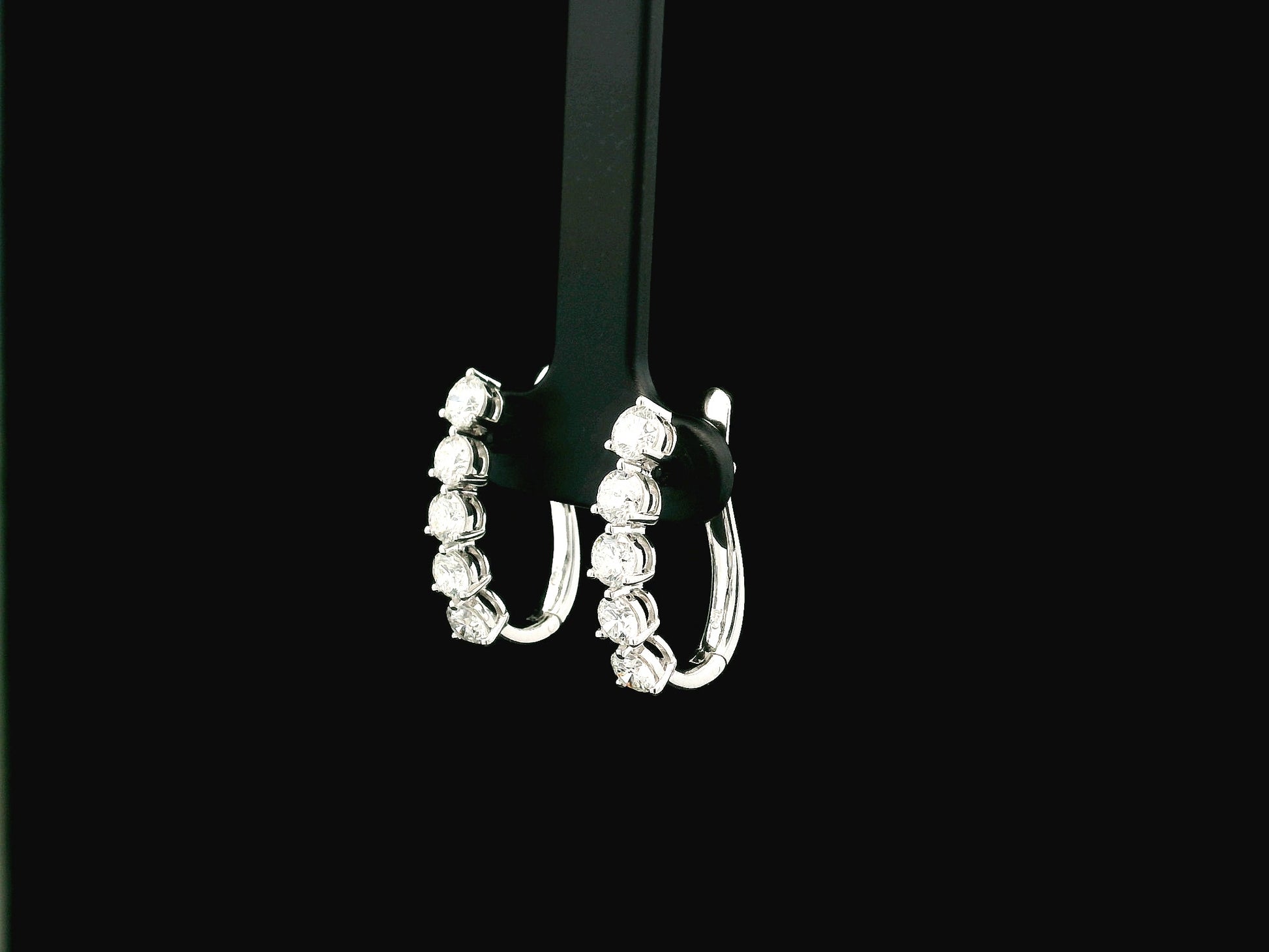 18K white gold diamond hoop earrings with 2.11 carat round natural diamonds