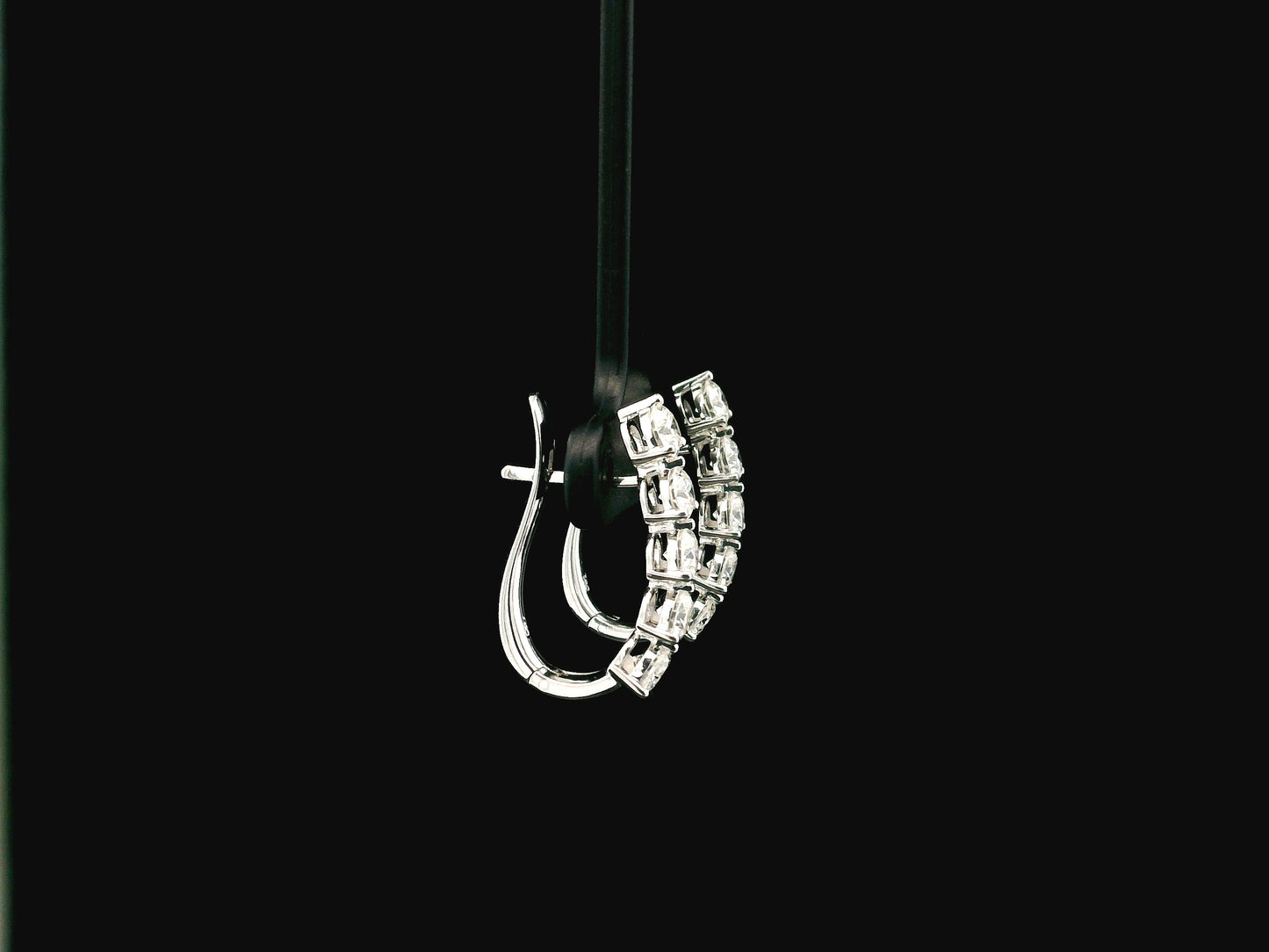 18K white gold diamond hoop earrings with 2.11 carat round natural diamonds