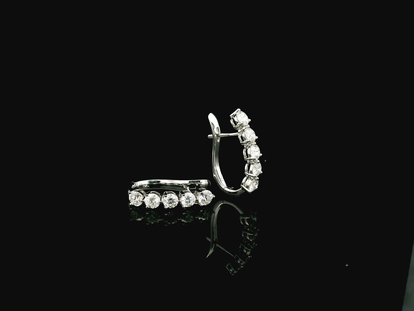 18K white gold diamond hoop earrings with 2.11 carat round natural diamonds