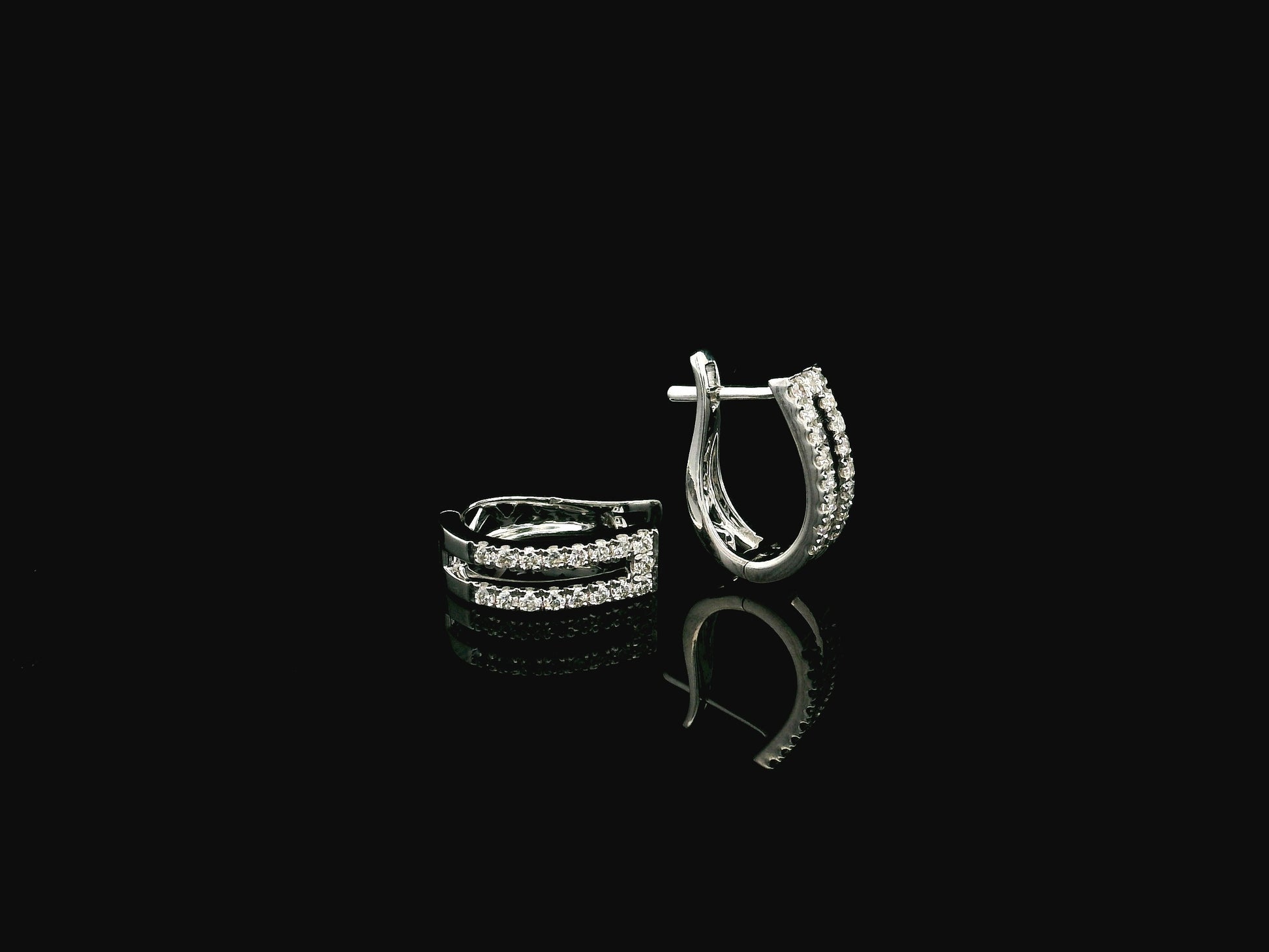 Double row  diamond hoop earrings in 18K white gold with pavé-set natural diamonds.