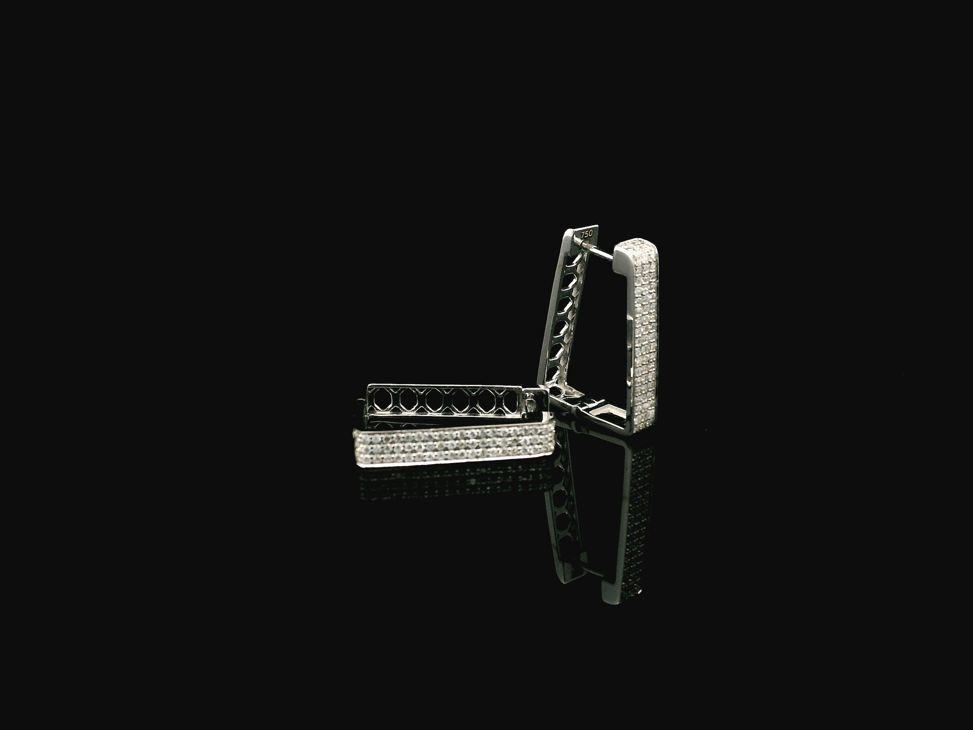 Diamond hoop earrings in 18K white gold with 0.41 carat natural diamonds and geometric rectangular design.