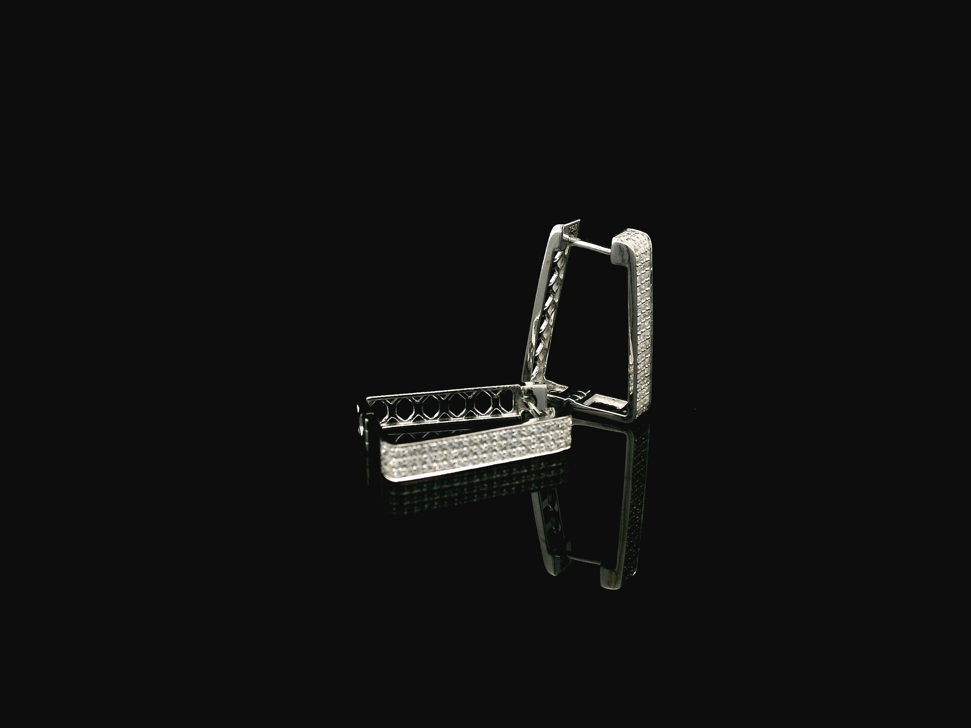 Diamond hoop earrings in 18K white gold with 0.41 carat natural diamonds and geometric rectangular design.
