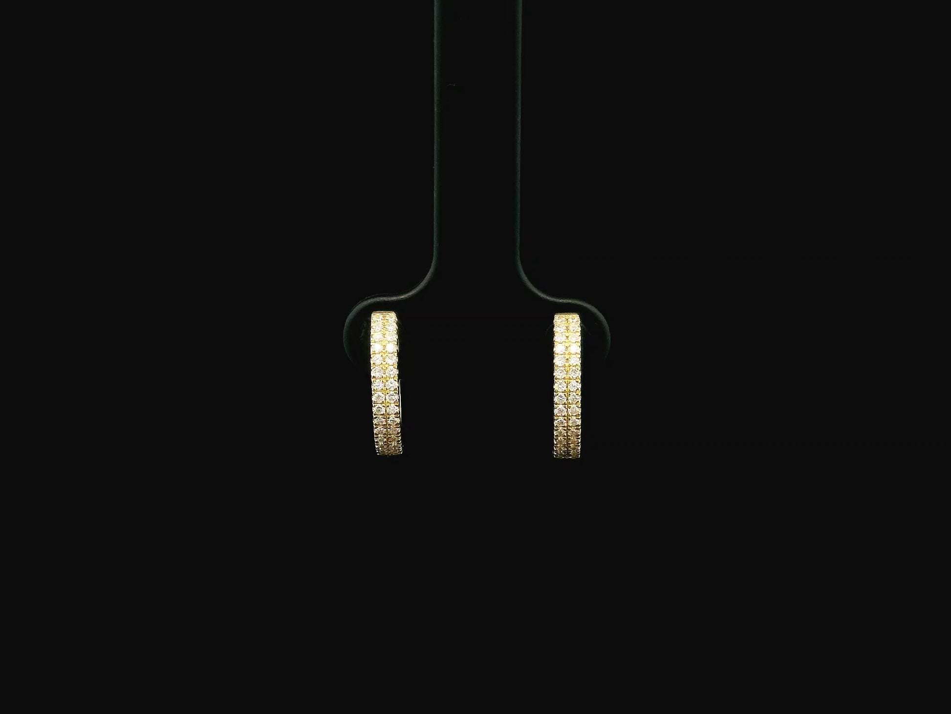 Diamond huggie hoop earrings in 18K yellow gold with 0.30 carat pavé natural diamonds