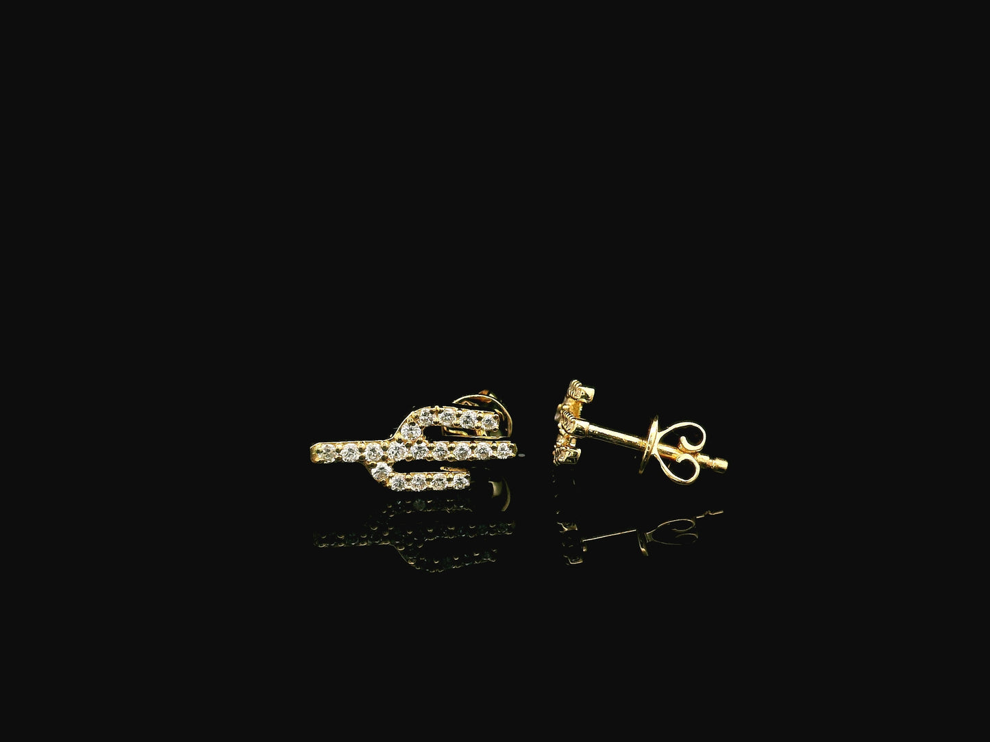 18K yellow gold cactus stud earrings featuring 0.29 carat natural diamonds with butterfly push back closures.