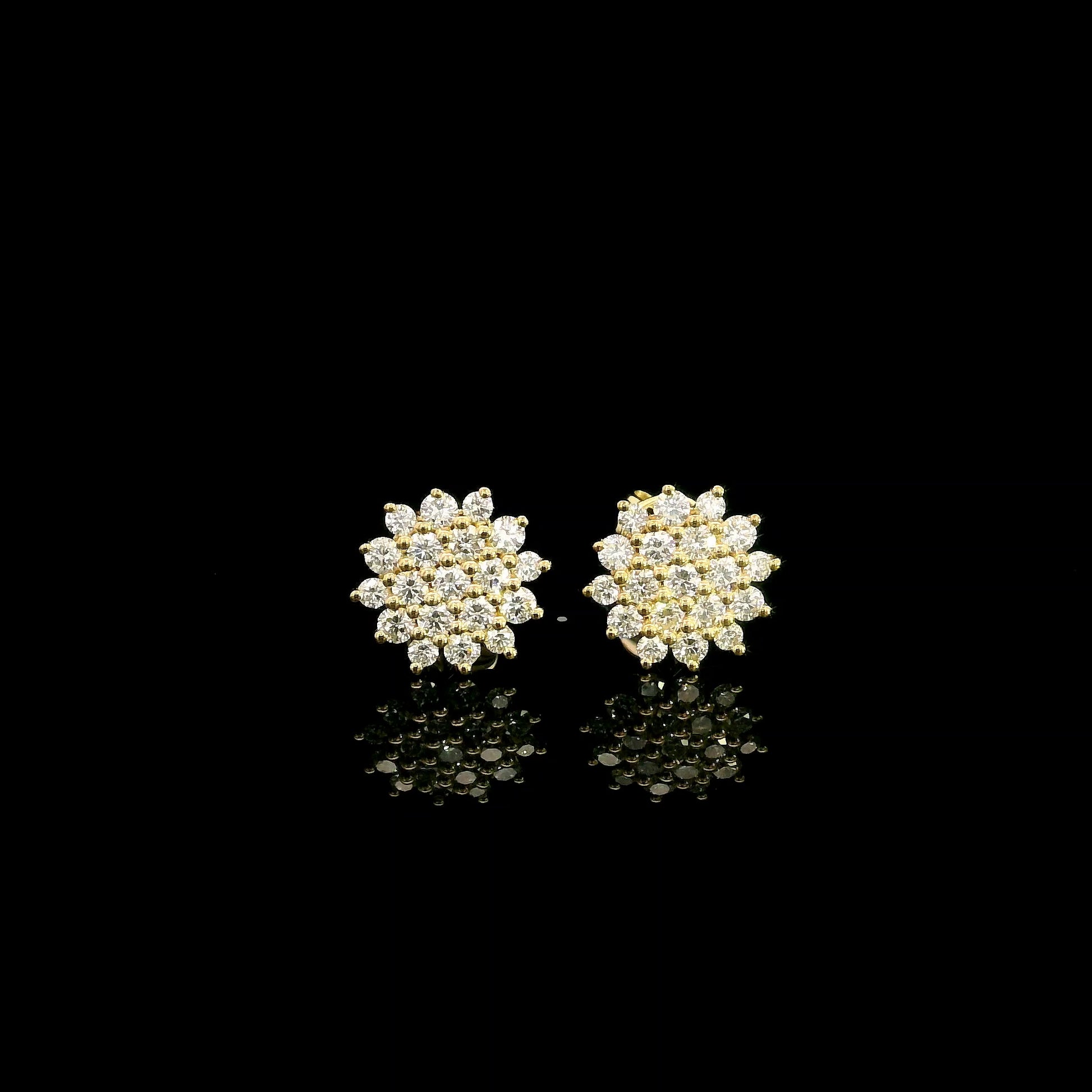 18K Yellow Gold Diamond Cluster Stud Earrings with 0.68 Carat Natural Diamonds