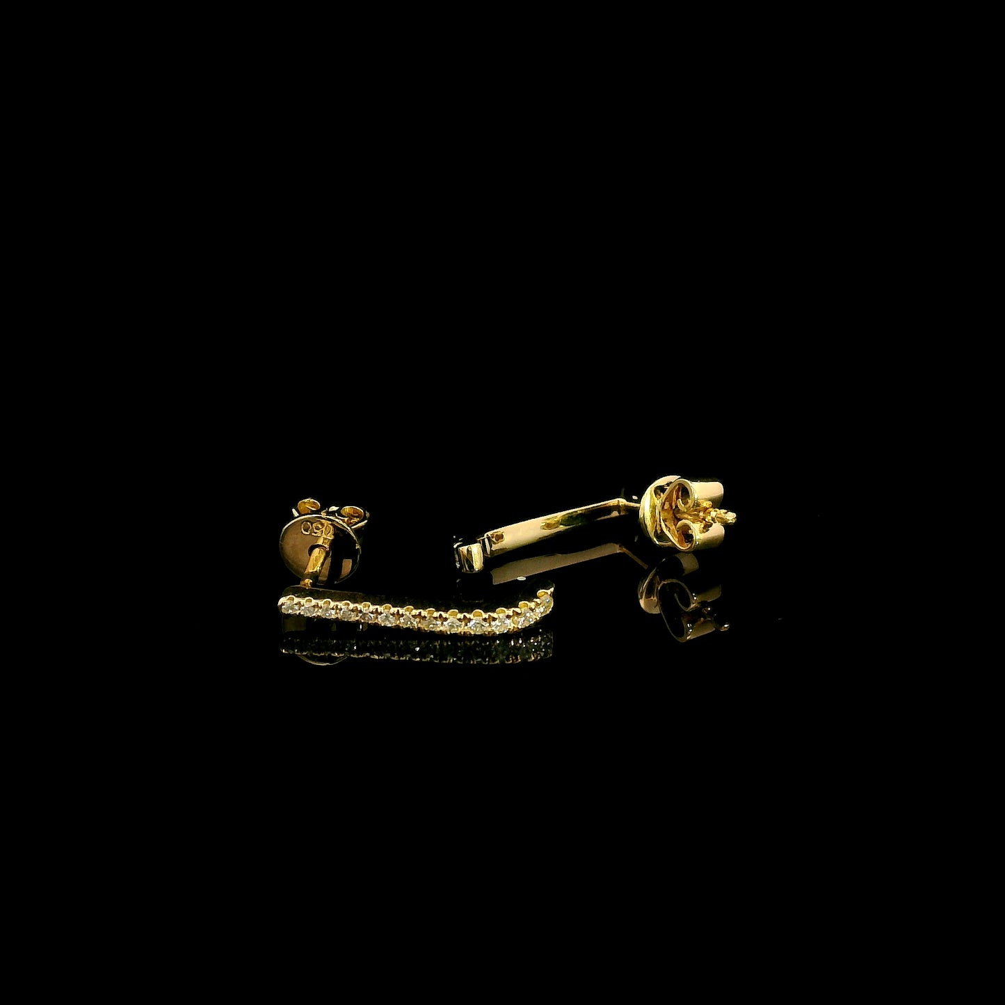 Long diamond bar stud earrings in 18K yellow gold with round brilliant diamonds