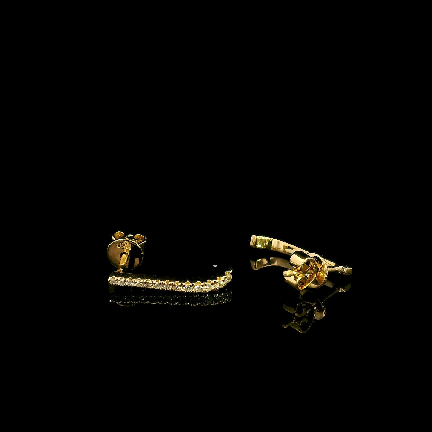 Long diamond bar stud earrings in 18K yellow gold with round brilliant diamonds