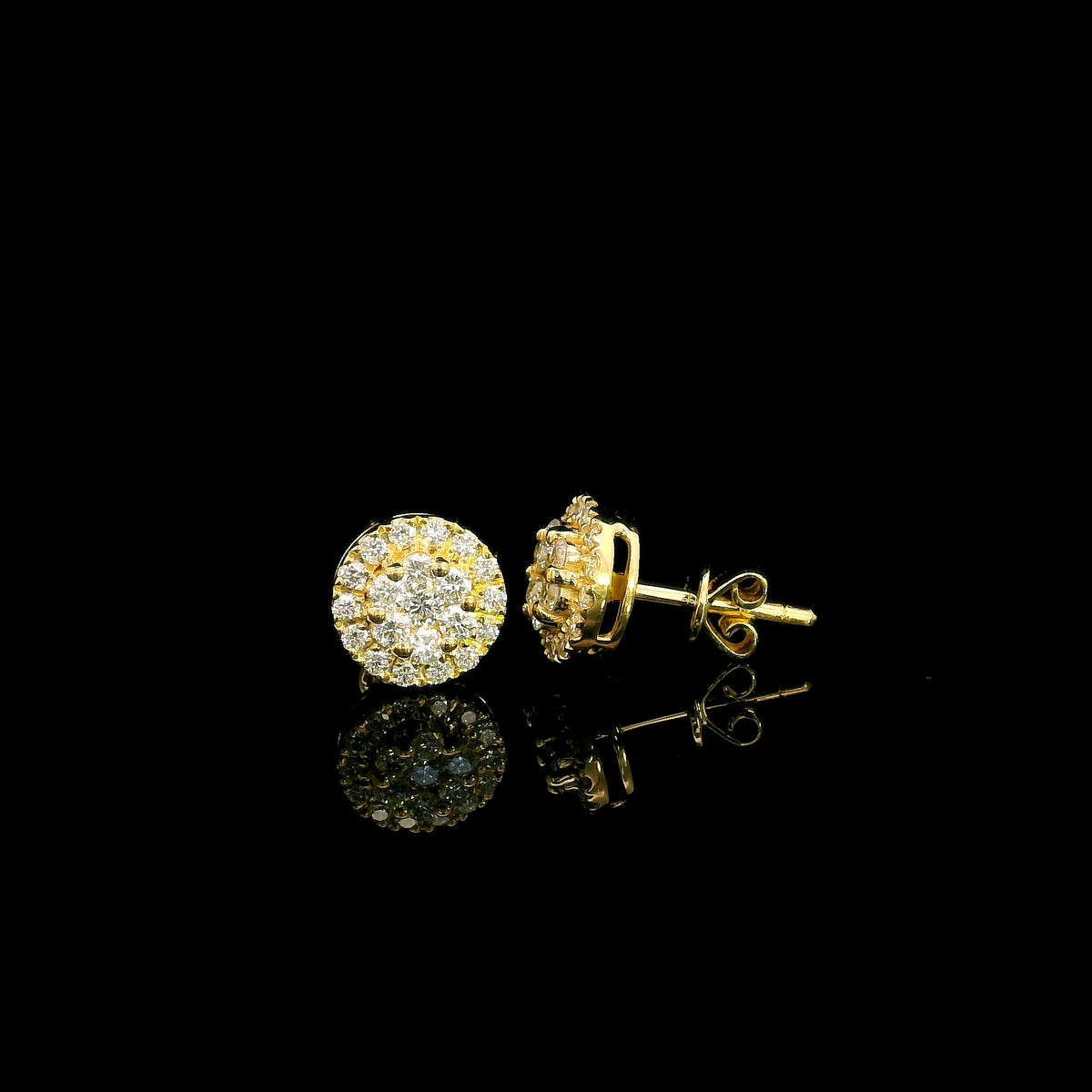 Round diamond cluster stud earrings in 18K yellow gold