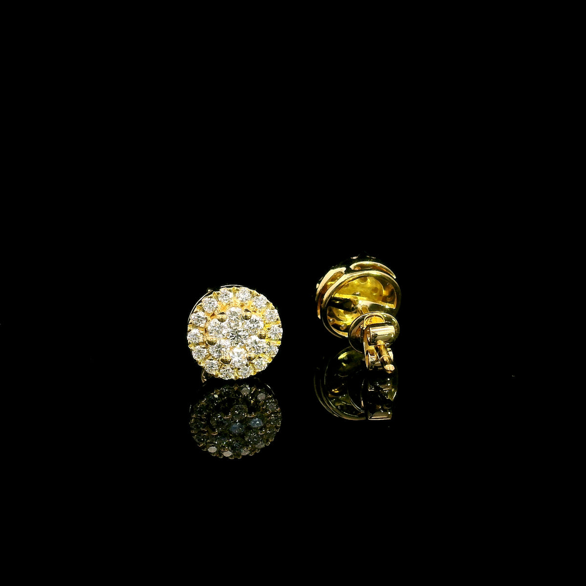 Round diamond cluster stud earrings in 18K yellow gold