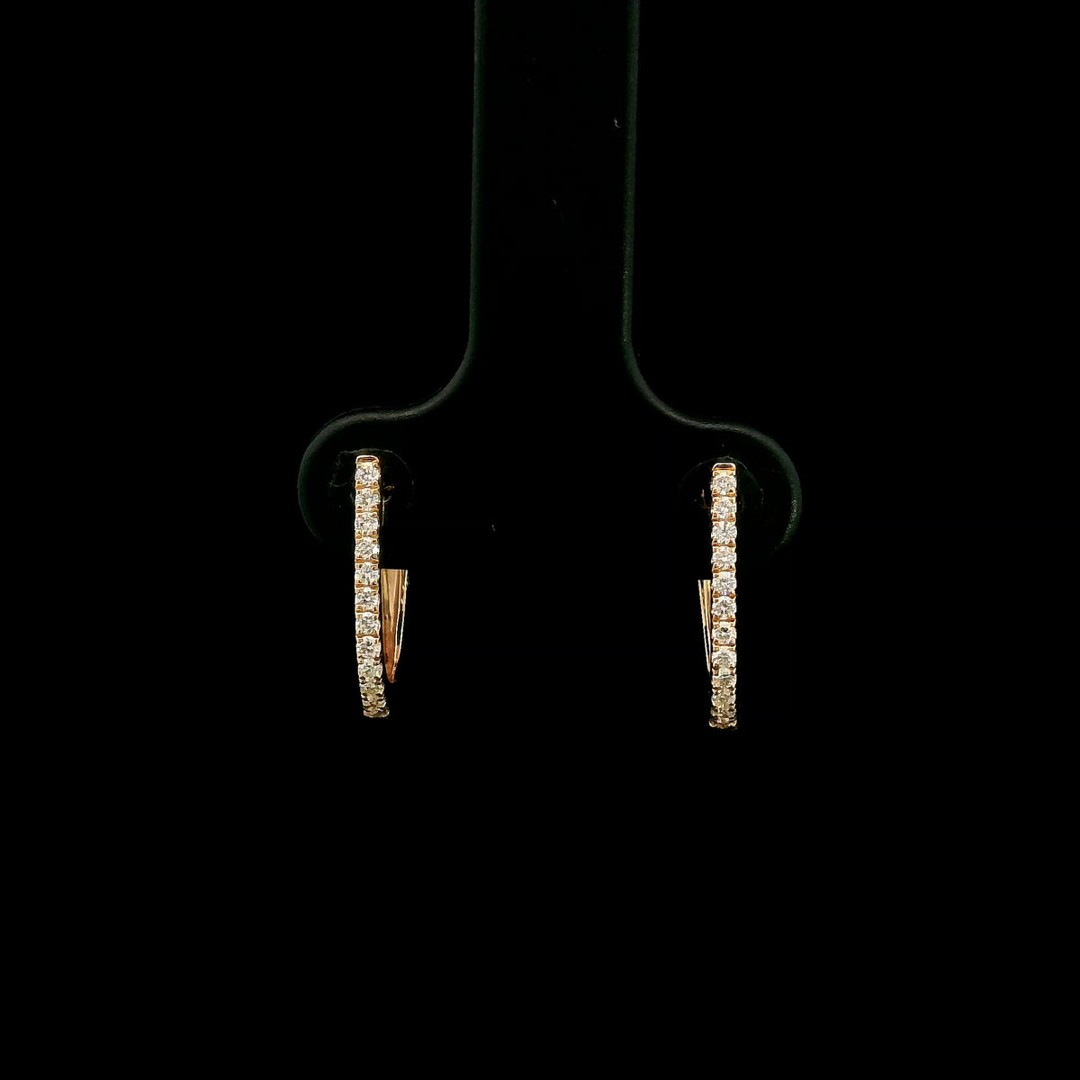 Diamond hoop earrings in 18K rose gold with round diamonds and elongated design