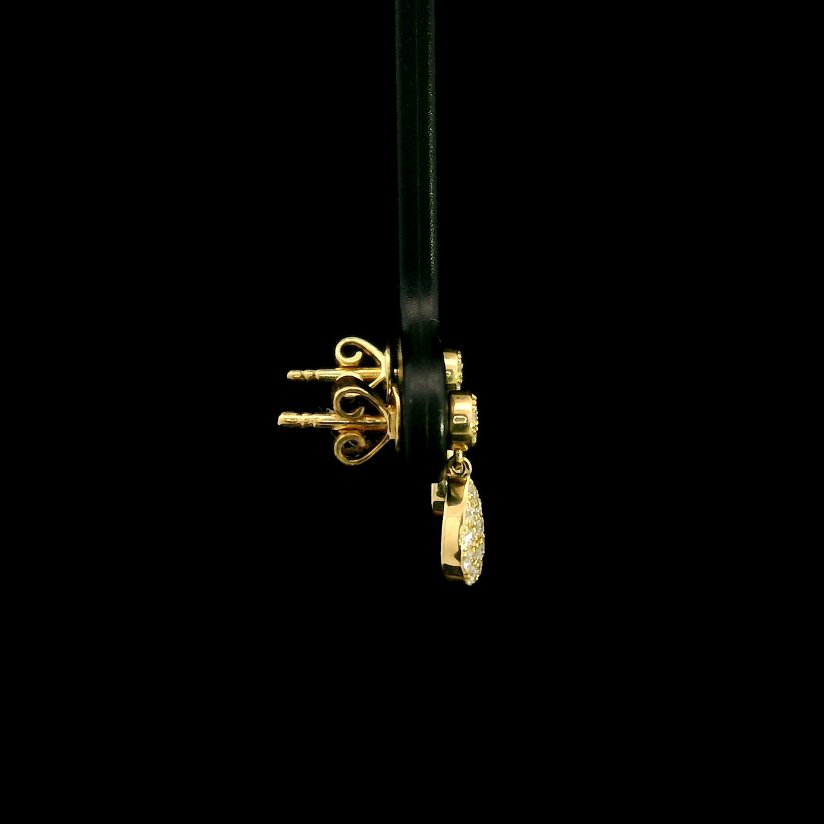 Diamond drop earrings with pear shaped teardrop design in 18K yellow gold