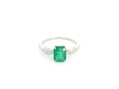 18K white gold emerald ring with 1.54 carat emerald and 0.28 carat diamond accents – Emirates Diamonds