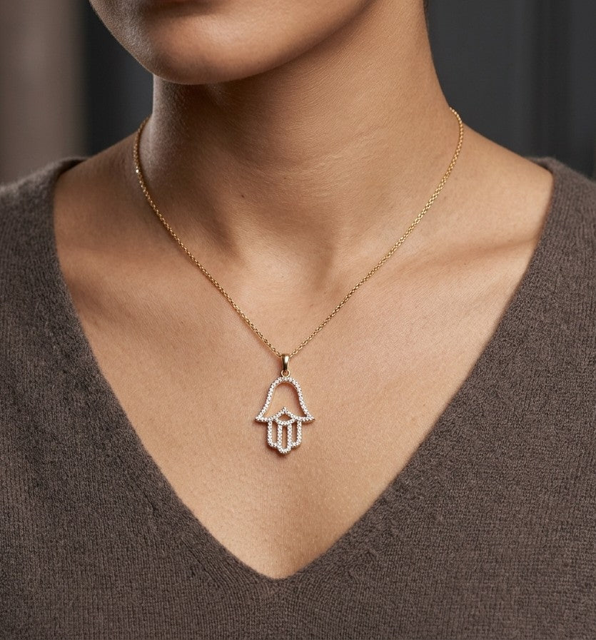 Diamond Hamsa hand pendant in 18K rose gold with openwork design