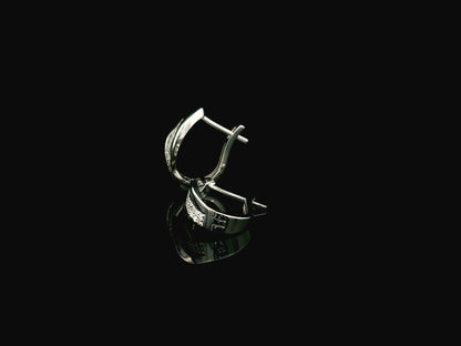 Diamond hoop earrings 0.16 carat in 18K white gold by Emirates Diamonds