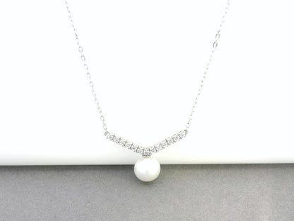 18K gold freshwater pearl necklace with 7x7.5MM pearl and 0.30 Ct diamonds, elegant pearl pendant jewelry