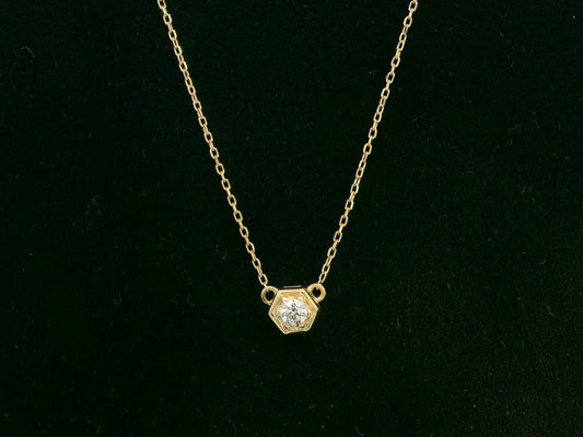 0.09 Carat Diamond Solitaire Hexagon Pendant Necklace in 18K Yellow Gold, Minimalist Luxury Jewelry