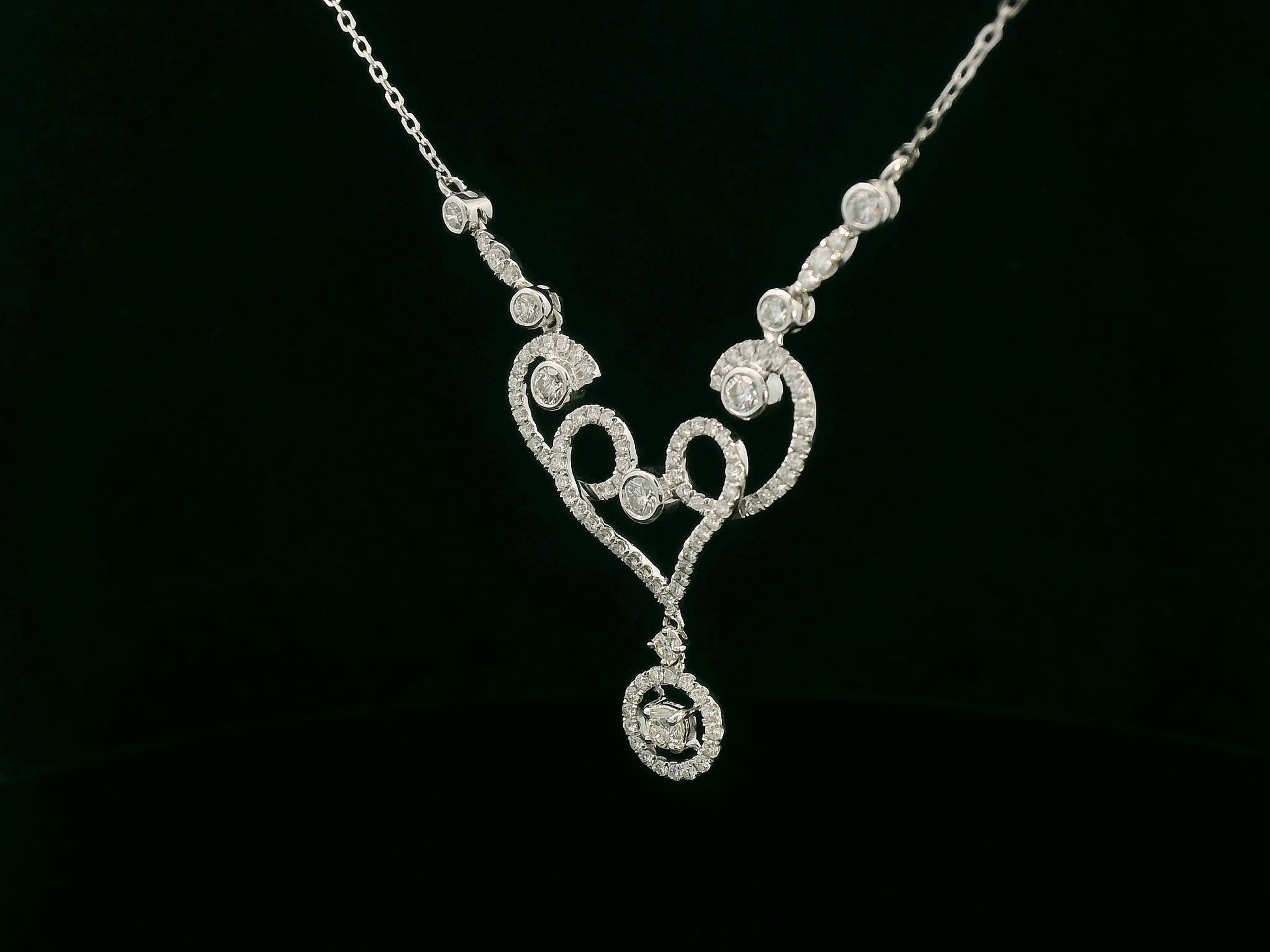 18K white gold diamond statement necklace featuring 1.40ct brilliant-cut diamonds – Emirates Diamonds