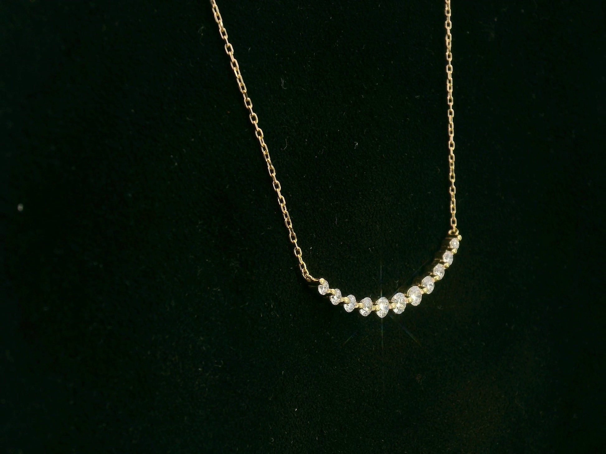 18K yellow gold graduated diamond bar necklace – 0.47ct round brilliant diamonds, Emirates Diamonds