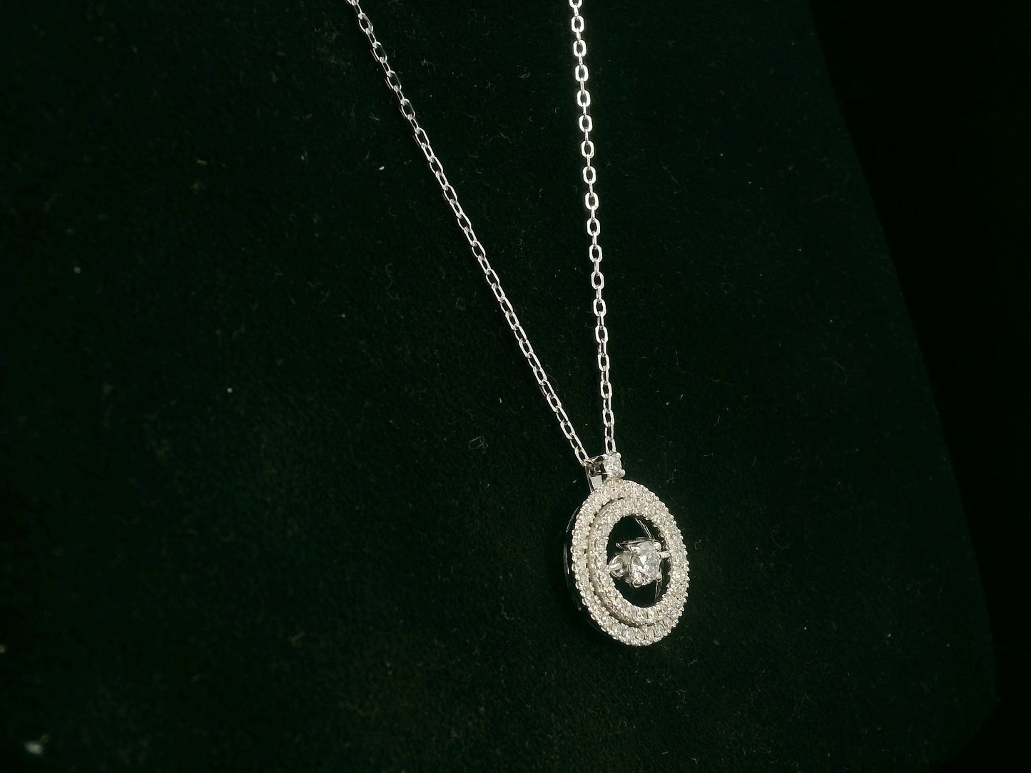 18K white gold diamond circle pendant necklace with 0.52 carat diamonds by Emirates Diamonds
