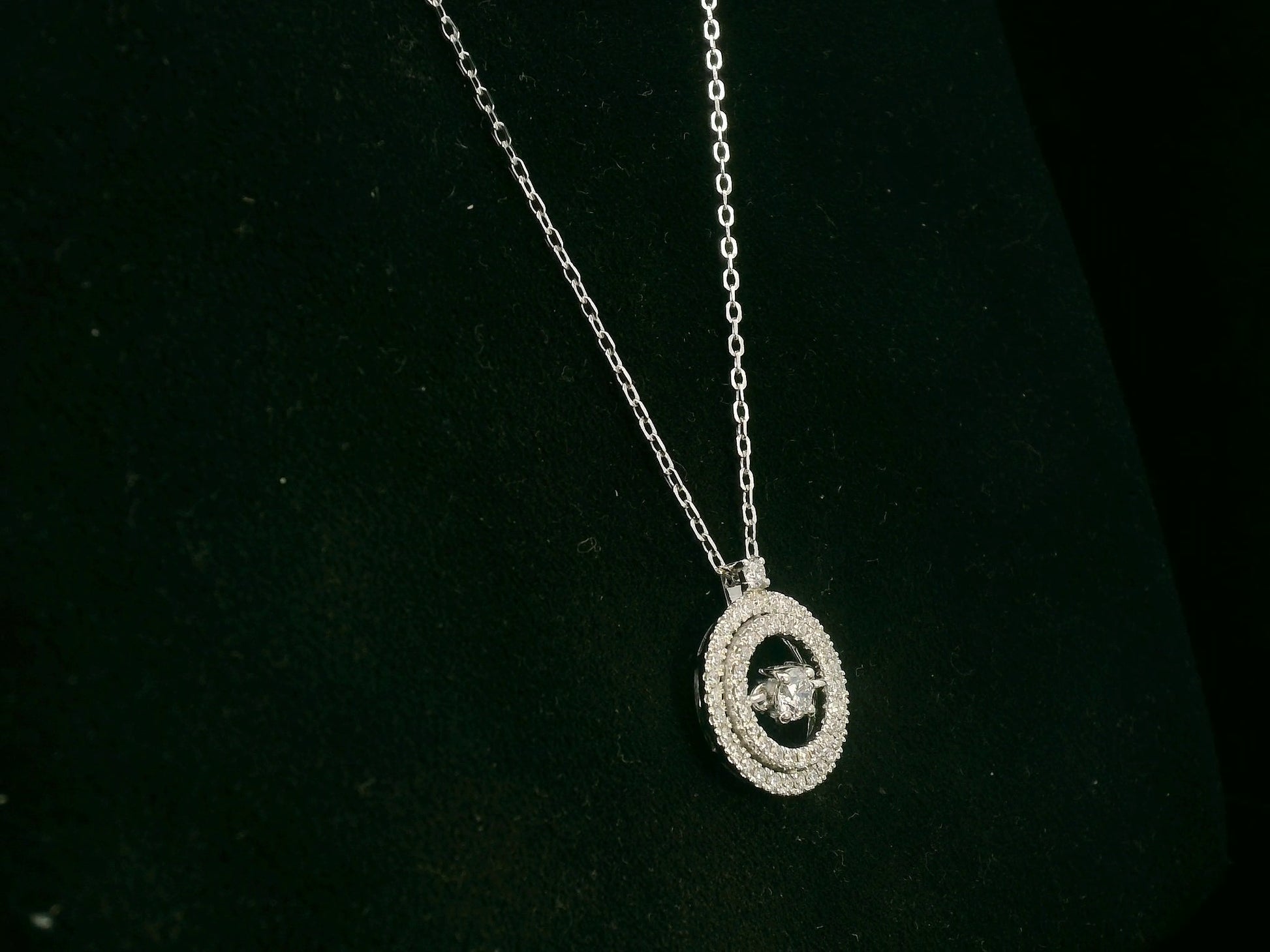18K white gold diamond circle pendant necklace with 0.52 carat diamonds by Emirates Diamonds