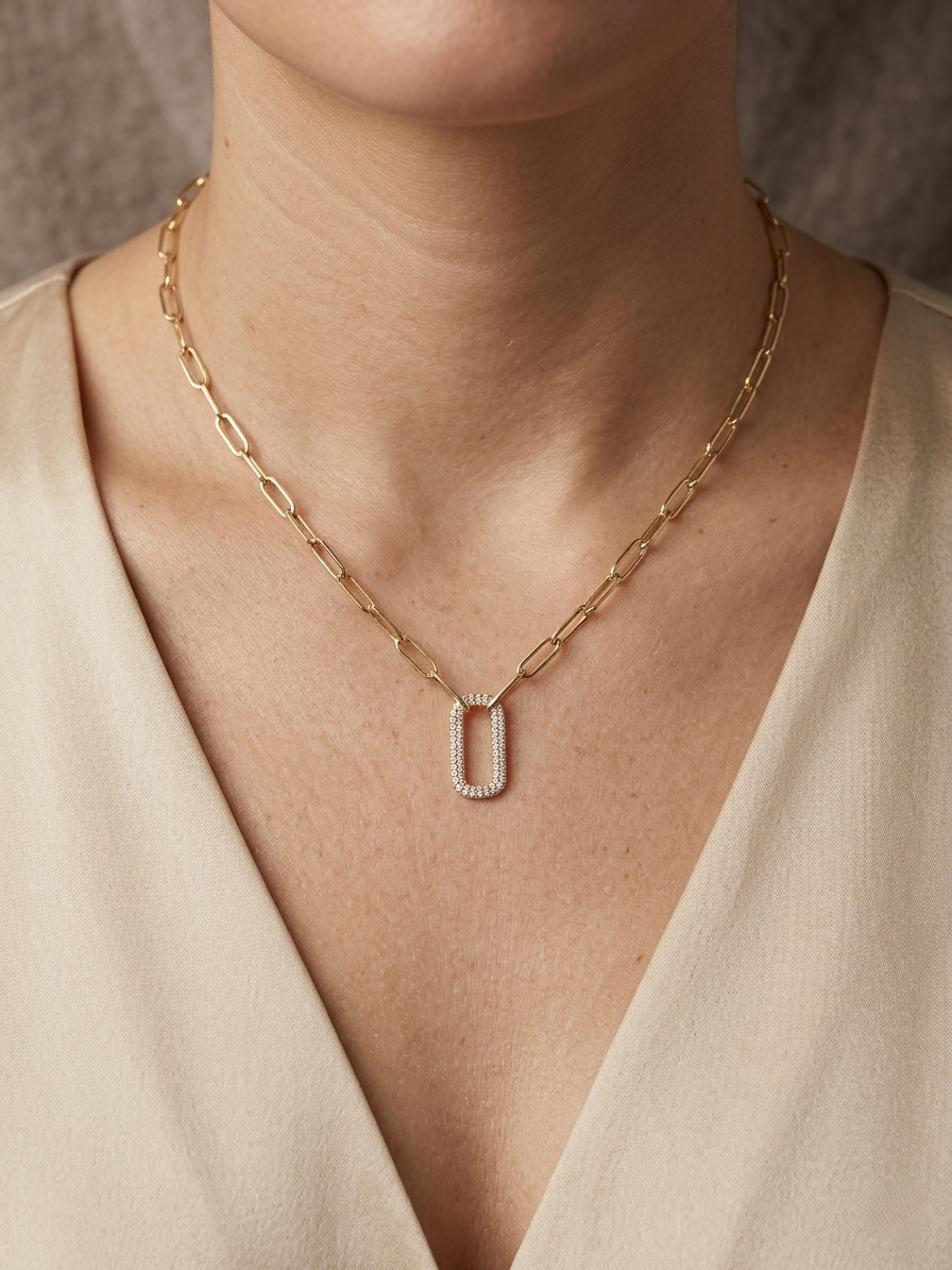 Diamond open link necklace in 18K yellow gold with pavé diamond elongated link – Emirates Diamonds