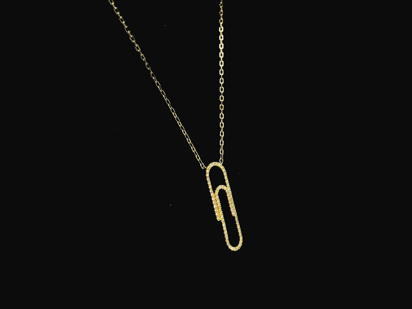 Diamond paperclip pendant necklace in 18K yellow gold with 0.23 carat diamonds by Emirates Diamonds.