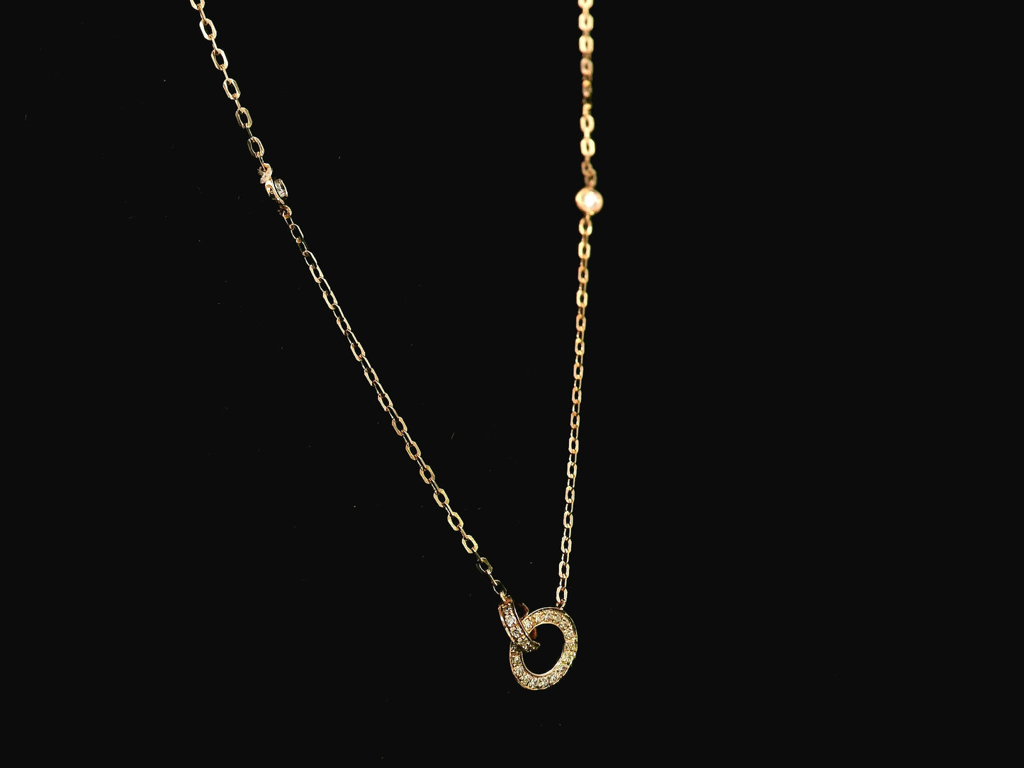 18K rose gold interlocking circle diamond necklace 0.22 carat with diamond chain accents – Emirates Diamonds