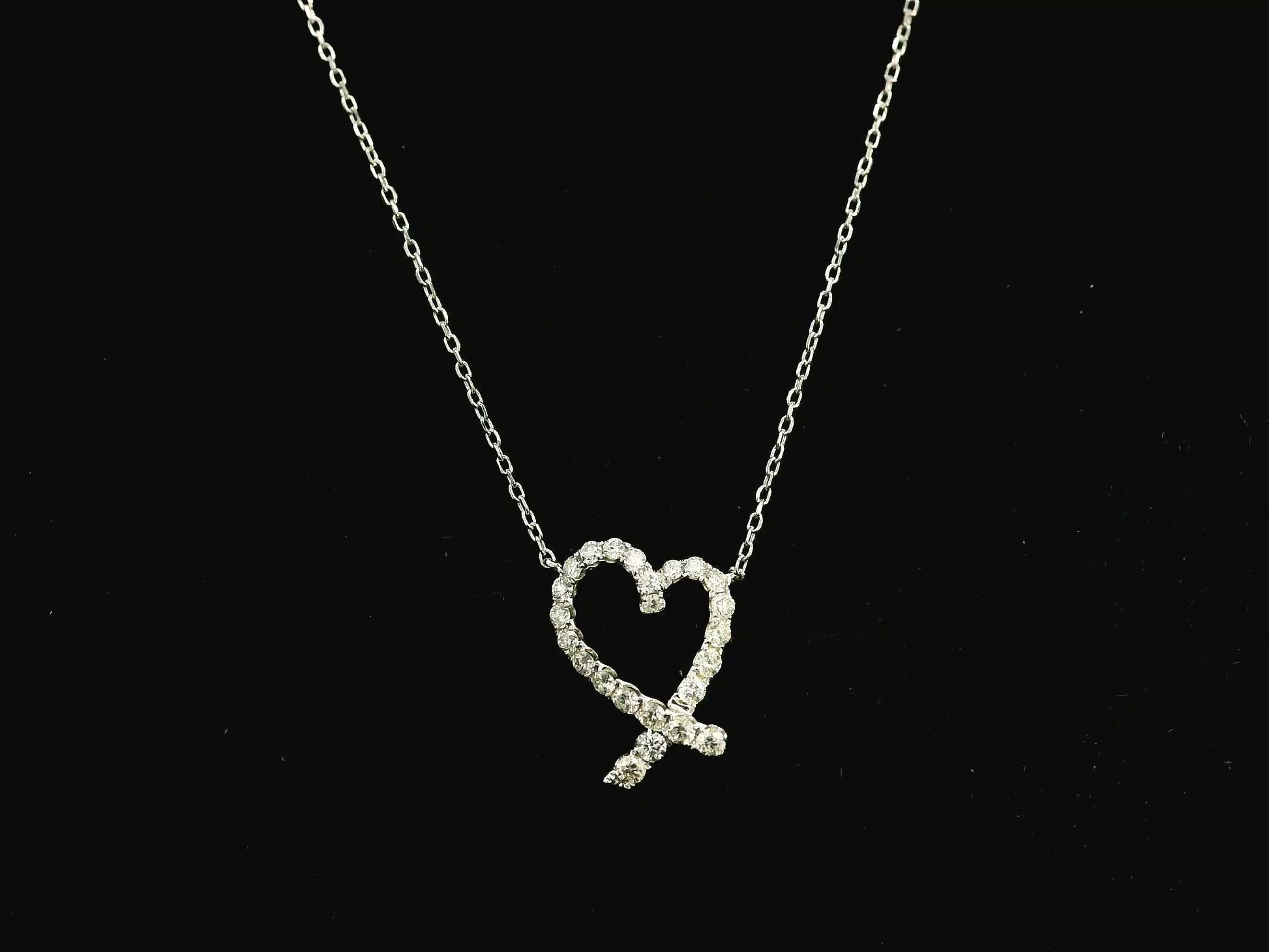 Diamond open heart pendant necklace in 18K white gold